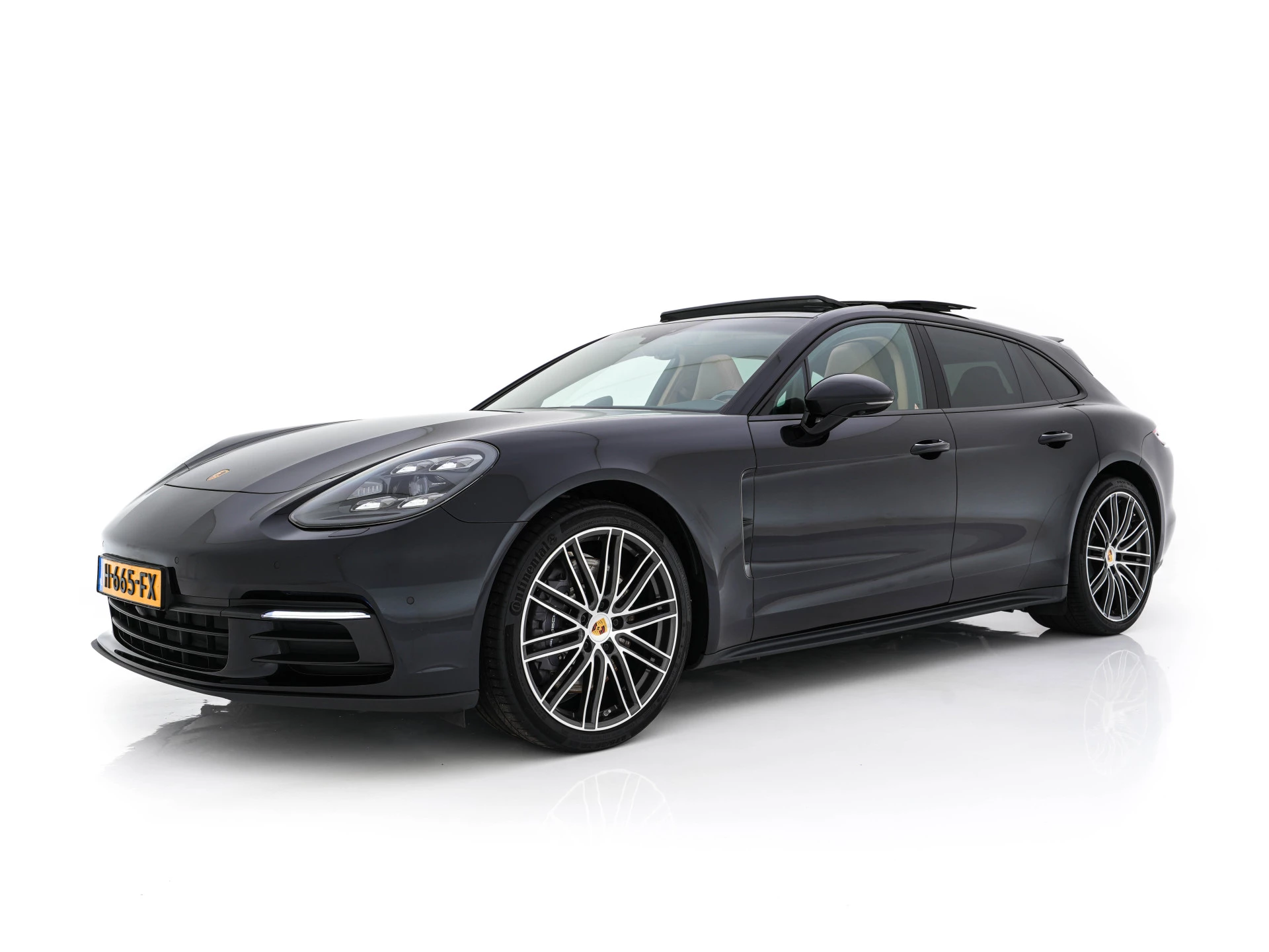 Hoofdafbeelding Porsche Panamera