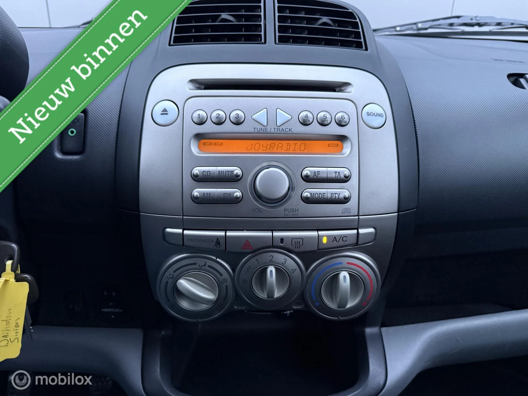 Hoofdafbeelding Daihatsu Sirion