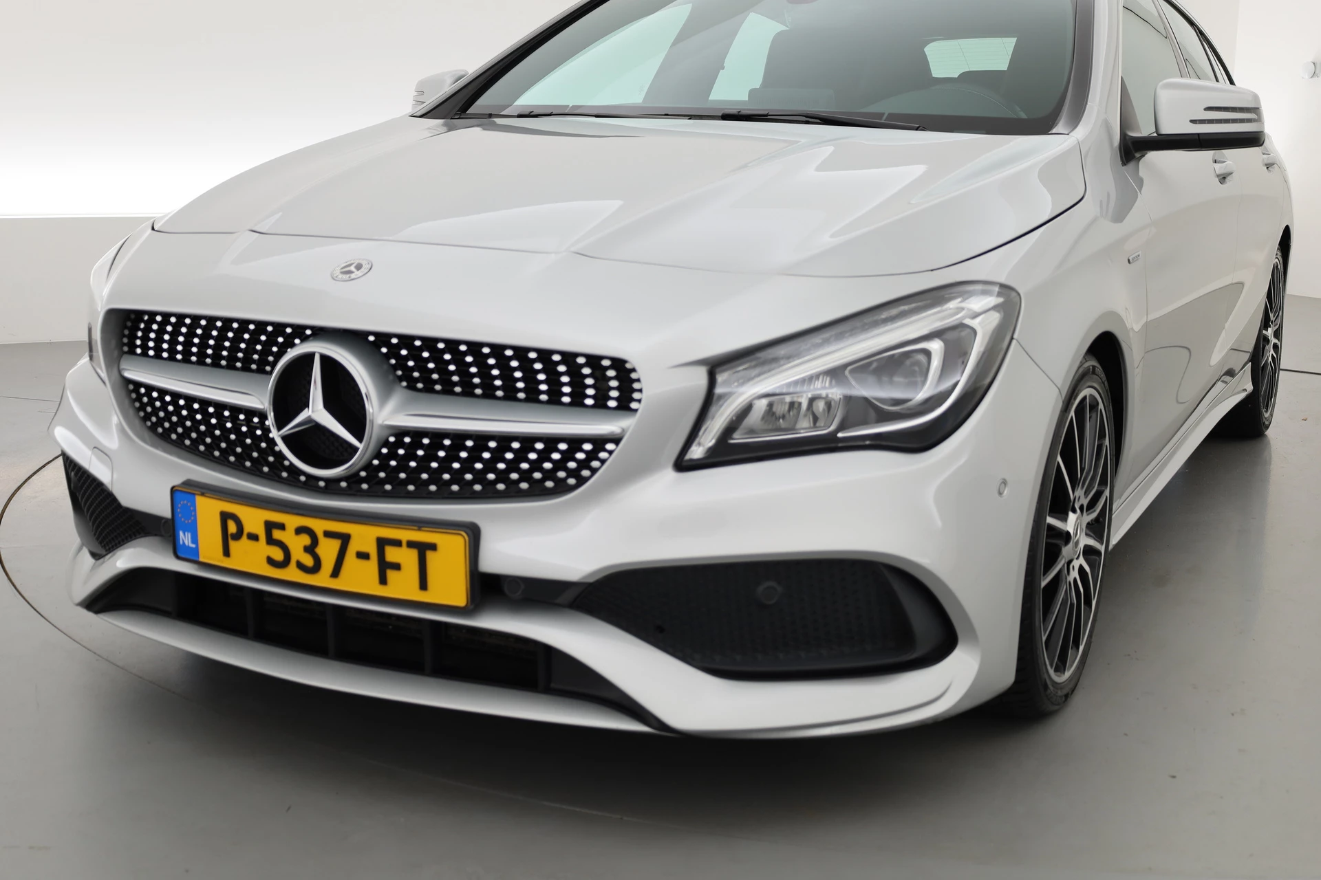 Hoofdafbeelding Mercedes-Benz CLA