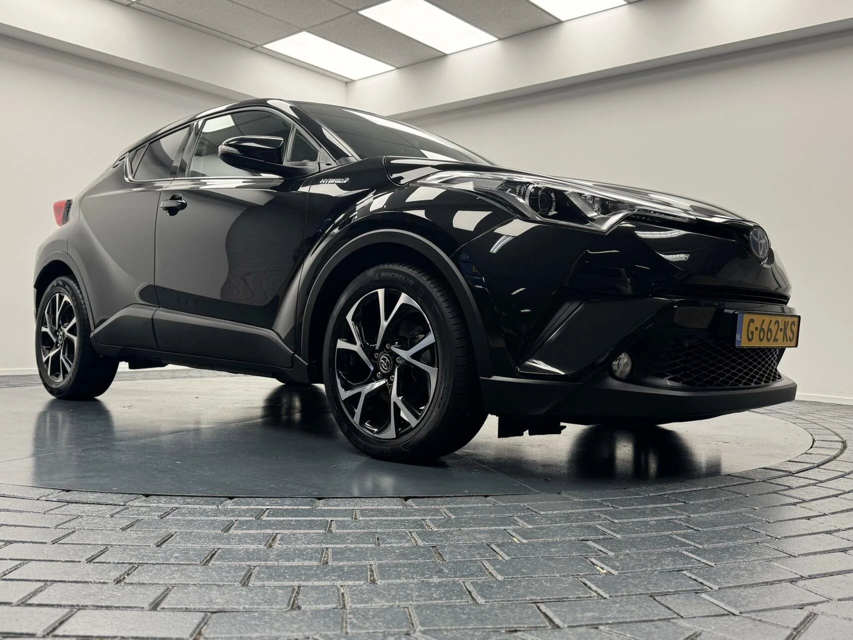 Hoofdafbeelding Toyota C-HR