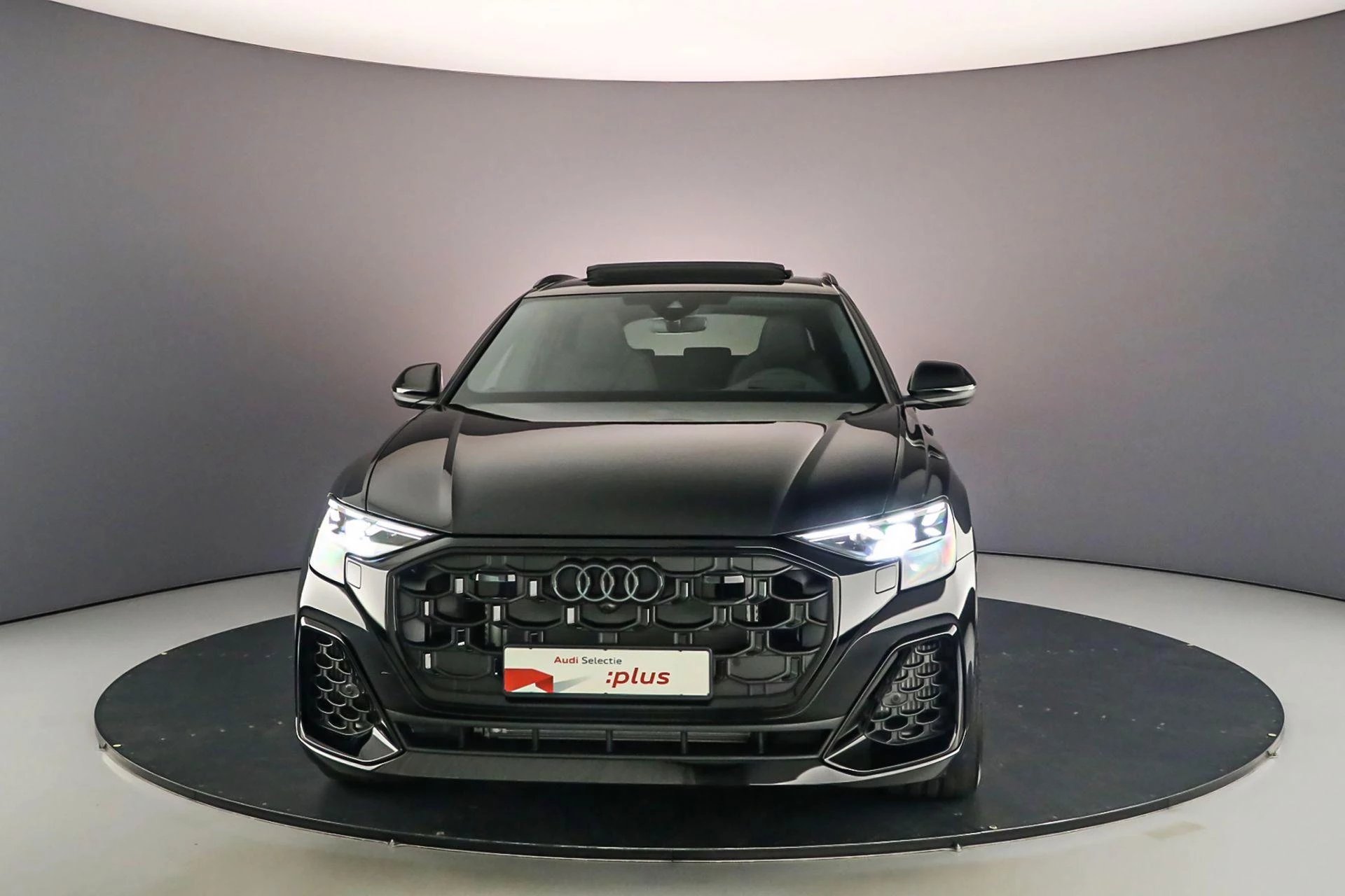 Hoofdafbeelding Audi Q8