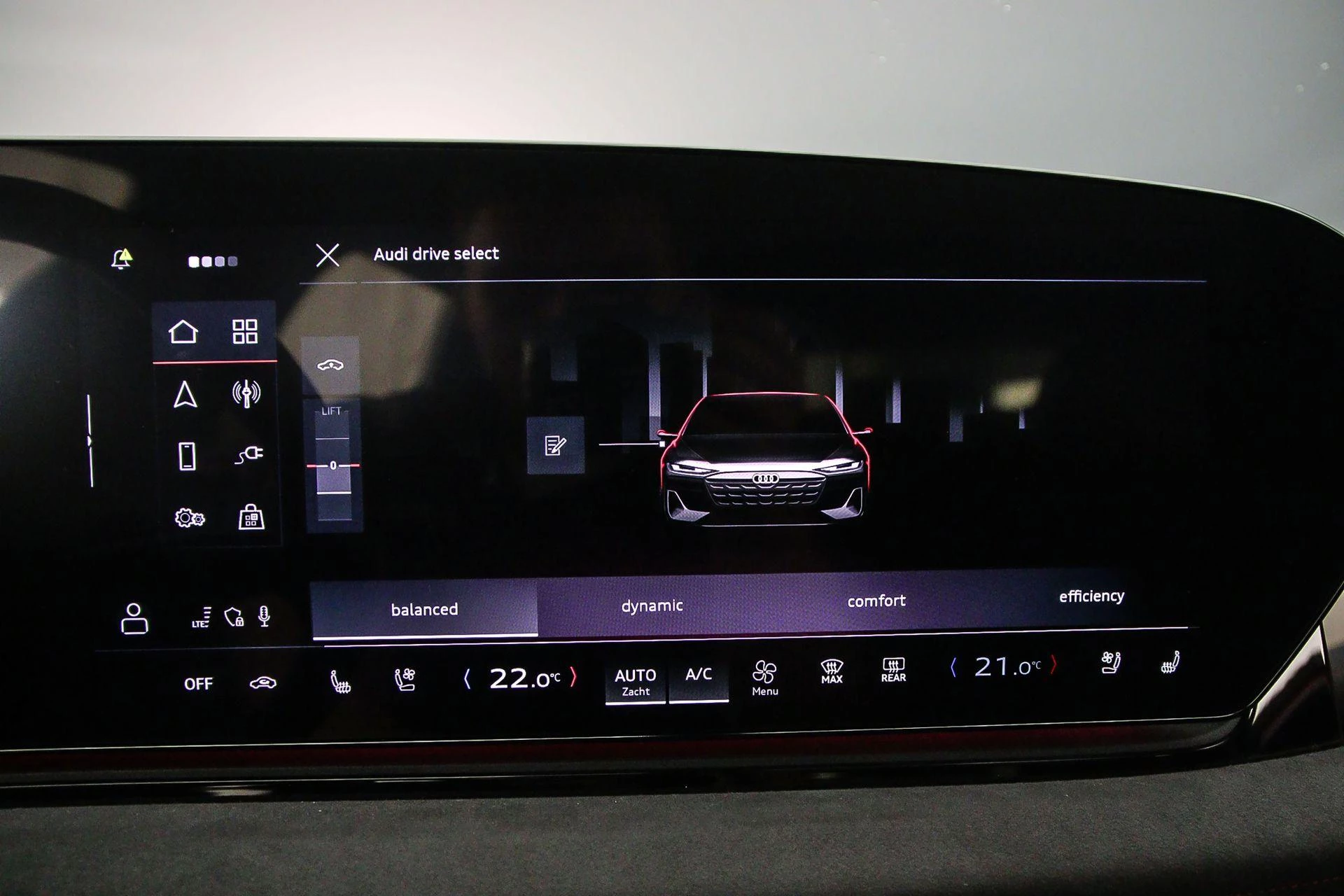 Hoofdafbeelding Audi A6 Avant e-tron