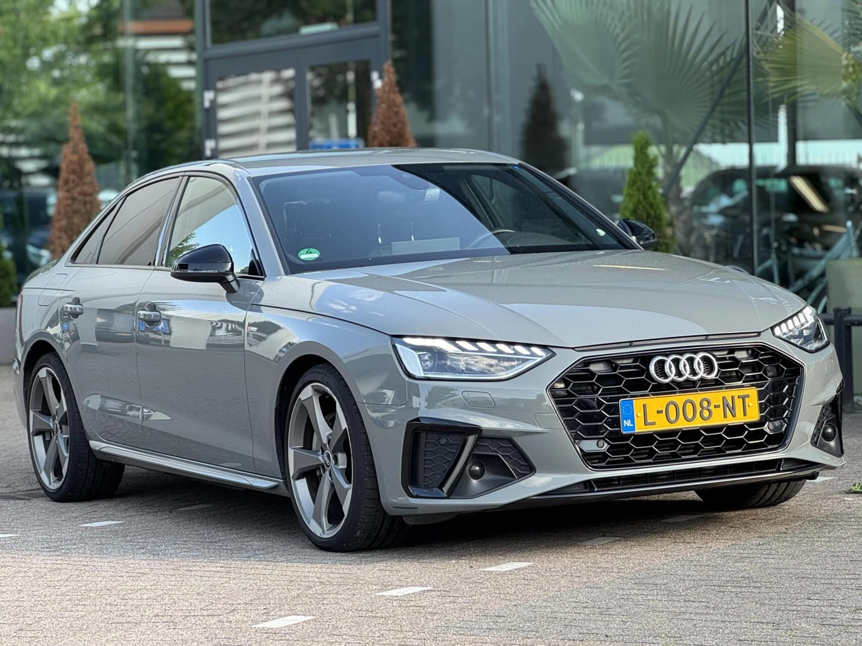 Hoofdafbeelding Audi A4