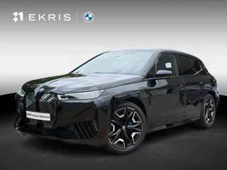 BMW iX xDrive40 High Executive | Glazen panoramadak Sky Lounge | Driving Assistant Professional | HIFI System Harman Kardon | Comfort Access | Extra getint glas