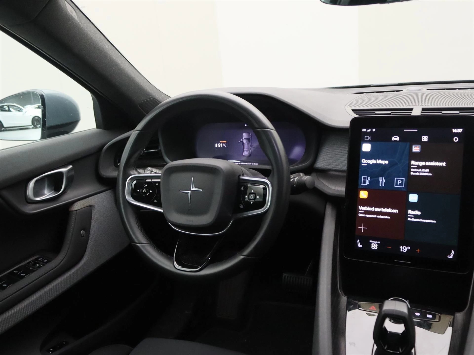 Hoofdafbeelding Polestar 2