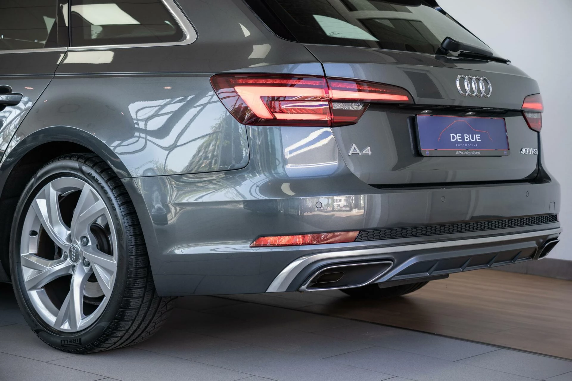Hoofdafbeelding Audi A4