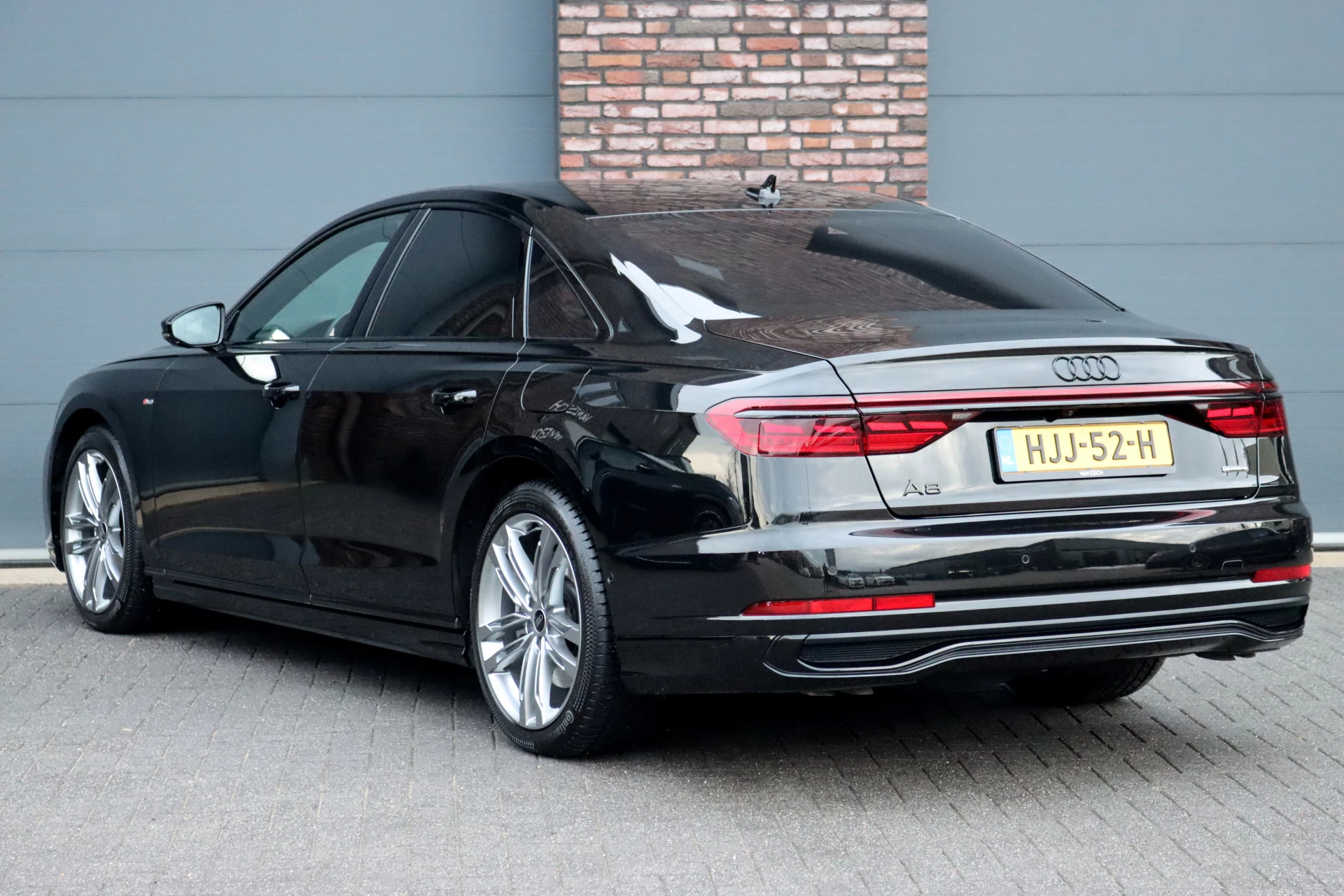 Hoofdafbeelding Audi A8