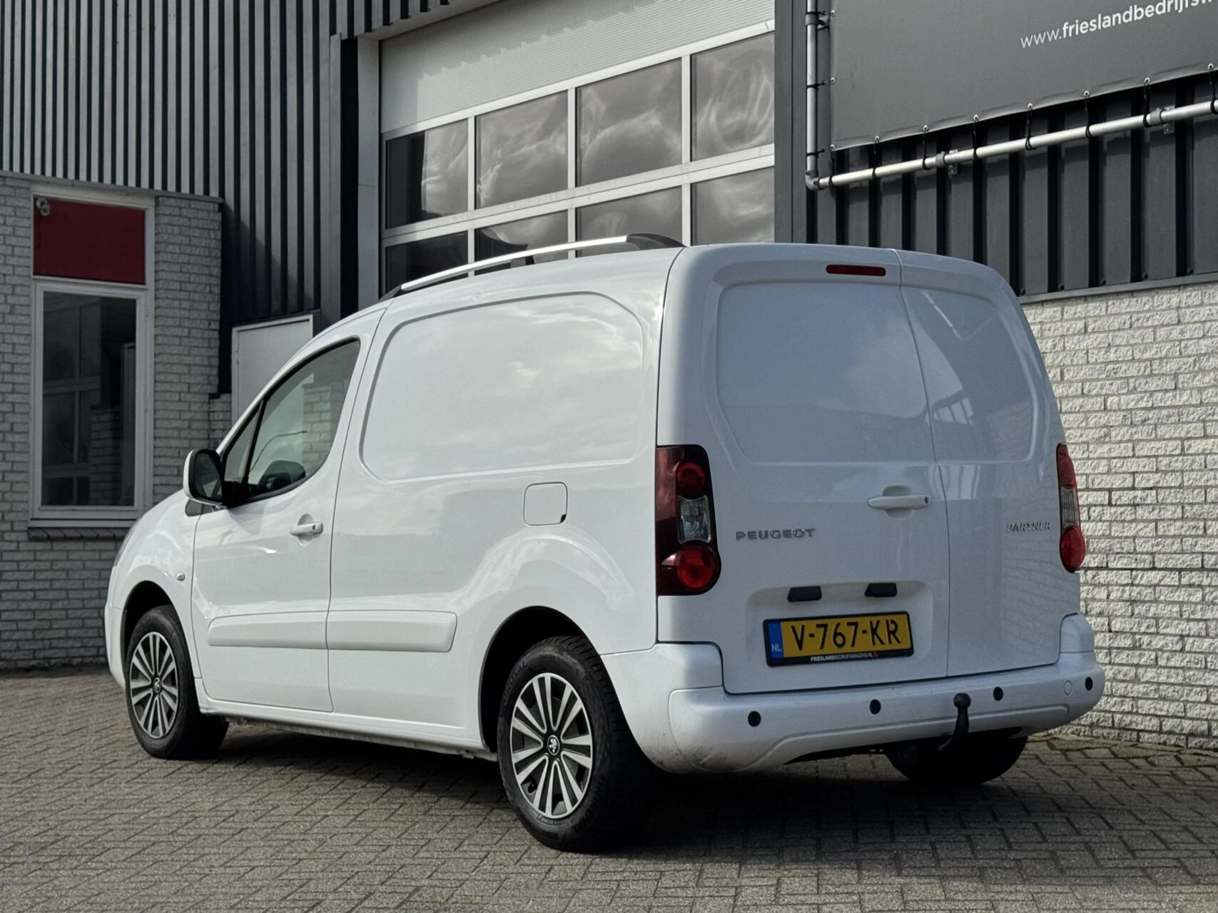 Hoofdafbeelding Peugeot Partner