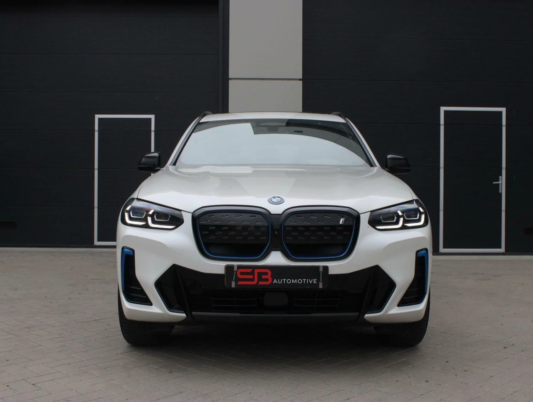 Hoofdafbeelding BMW iX3