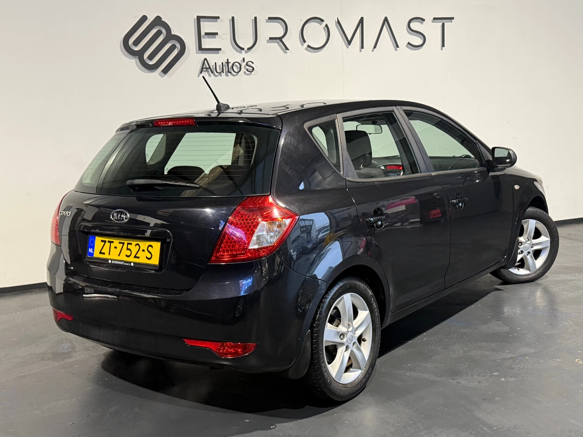 Hoofdafbeelding Kia cee'd