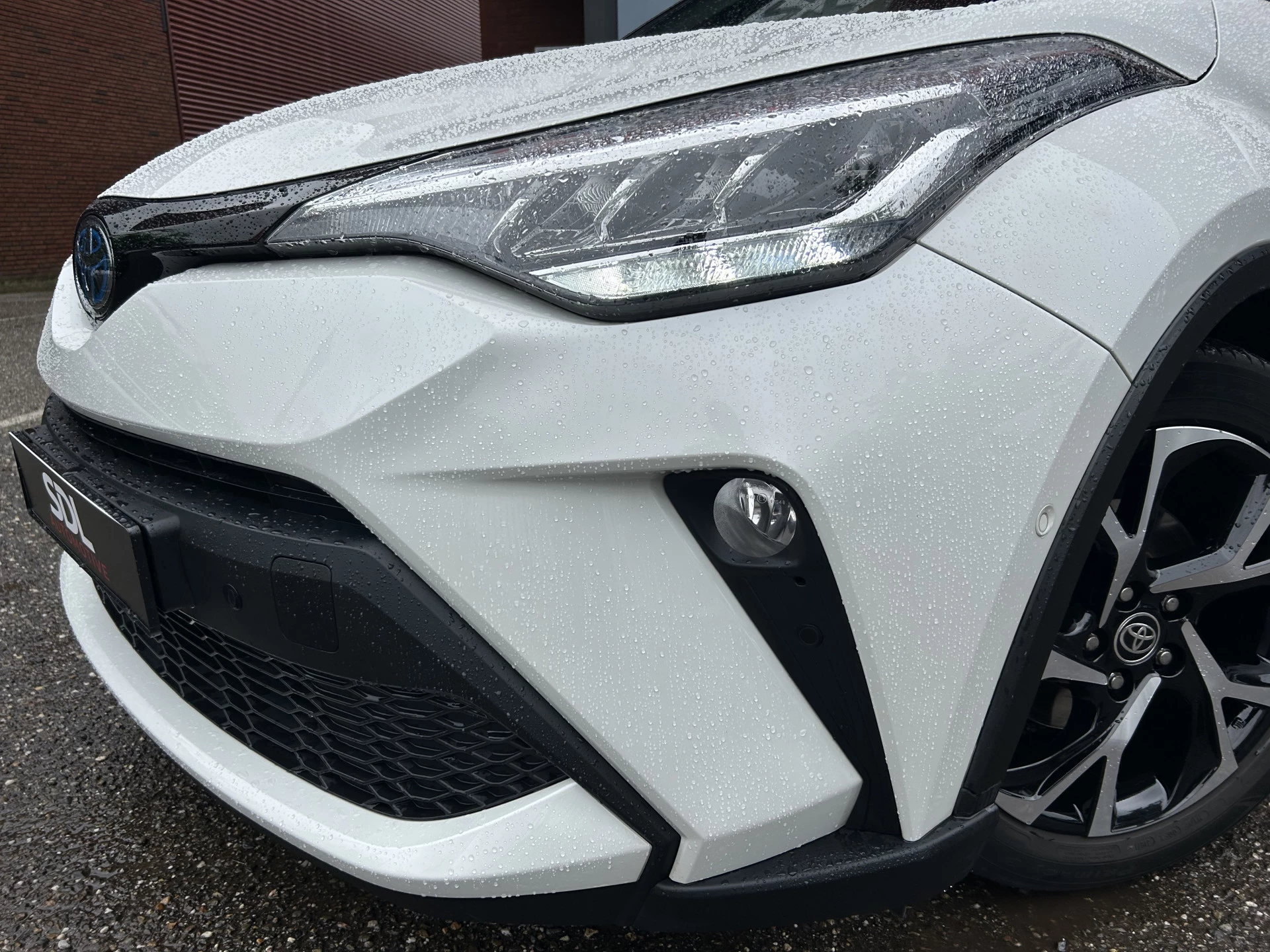 Hoofdafbeelding Toyota C-HR