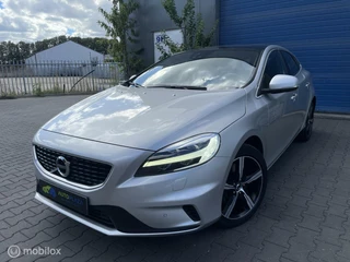 Volvo V40 1.5 T3 / Sport / R Design / 2019 / Panorama /