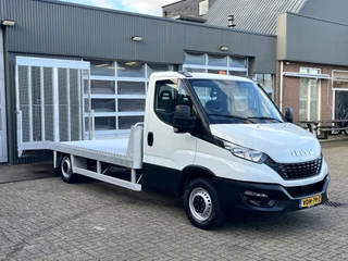 Iveco Daily 35S14 2.3 Autotransporter Tijhof 5.14 M Airco Cruise controle 3500kg Trekhaak 1145kg Laadvermogen Luchtvering Autoambulance Transporter Euro 6 Oprijwagen 3-Persoons Pick-up Open laadbak Bakwagen P-up