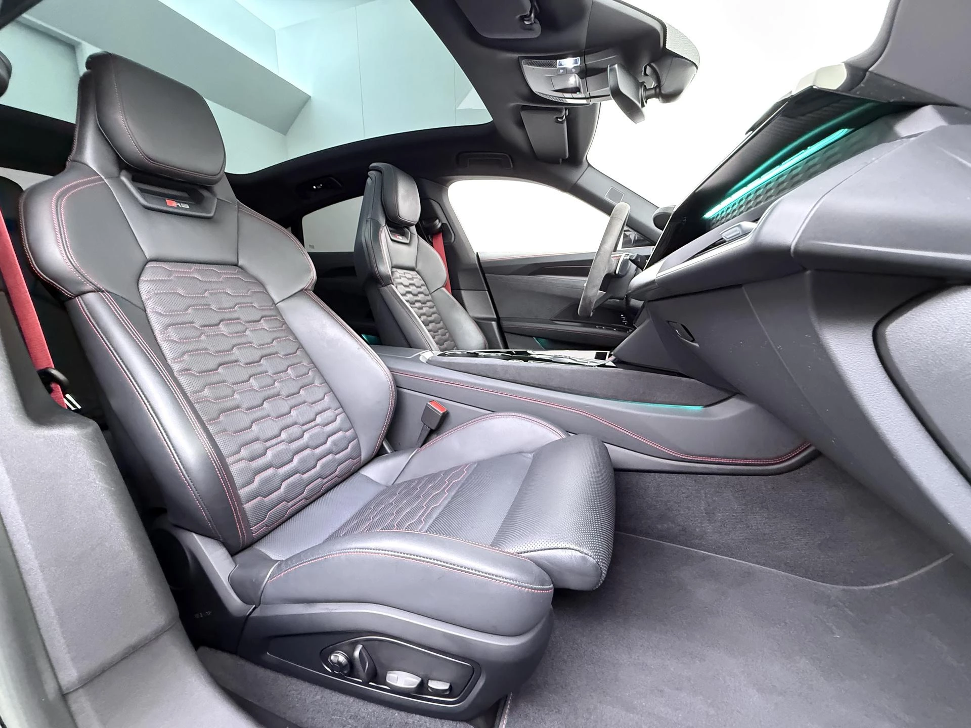 Hoofdafbeelding Audi e-tron GT