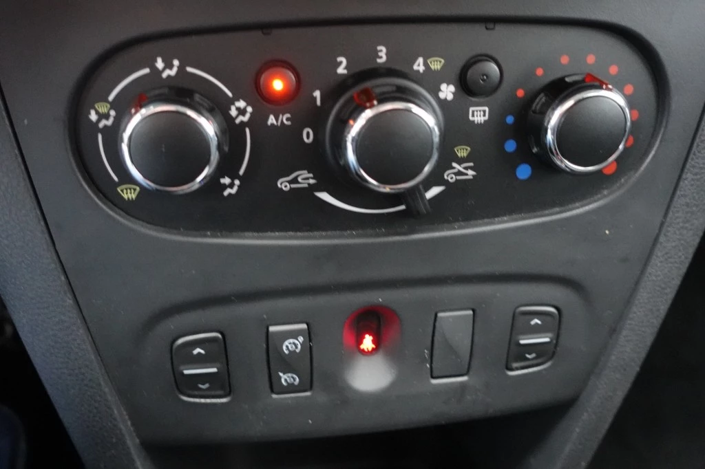 Hoofdafbeelding Dacia Logan