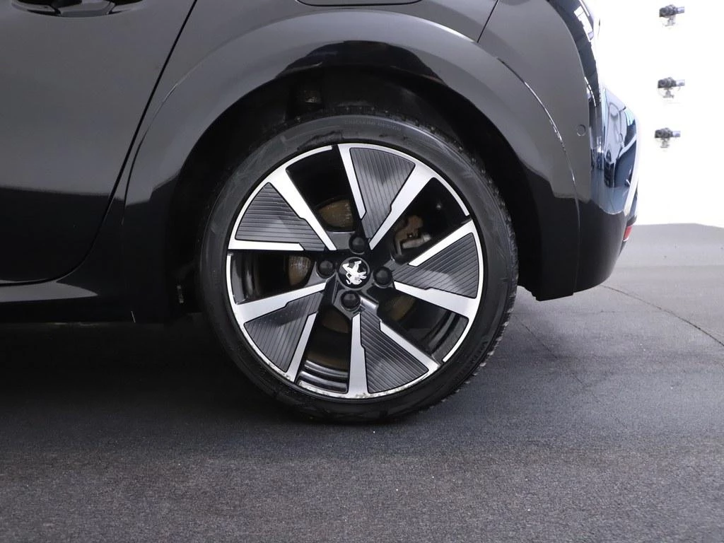 Hoofdafbeelding Peugeot e-208