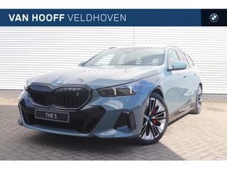 BMW i5 Touring eDrive40 High Executive M Sport / Adaptieve LED / Comfort Access / Parking Assistant Plus / M Sportonderstel / Live Cockpit Professional