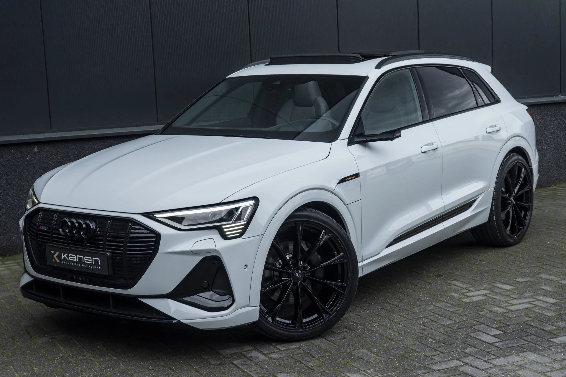 Hoofdafbeelding Audi e-tron