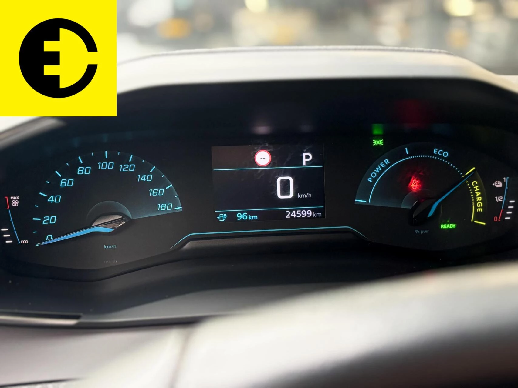 Hoofdafbeelding Peugeot e-208