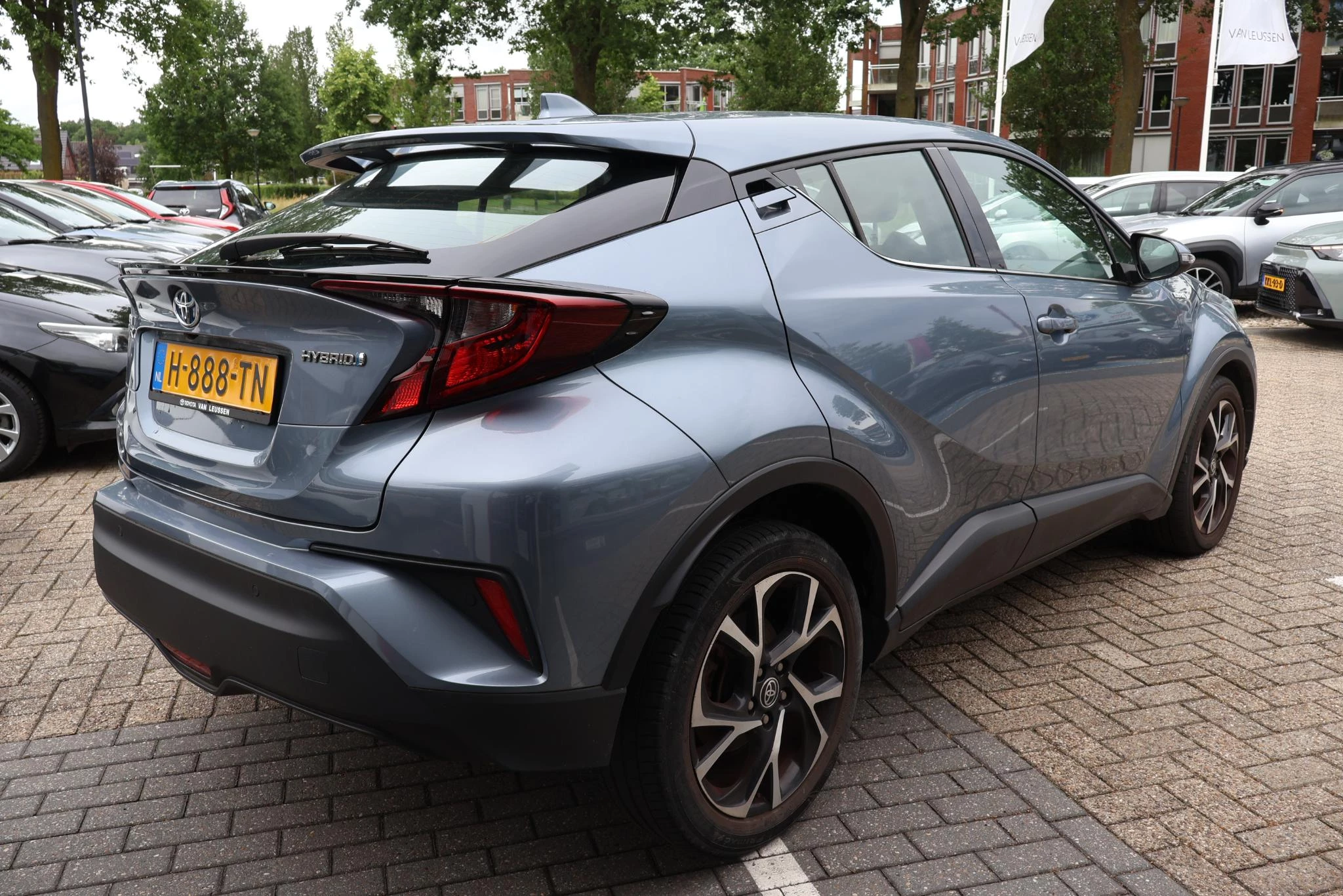 Hoofdafbeelding Toyota C-HR