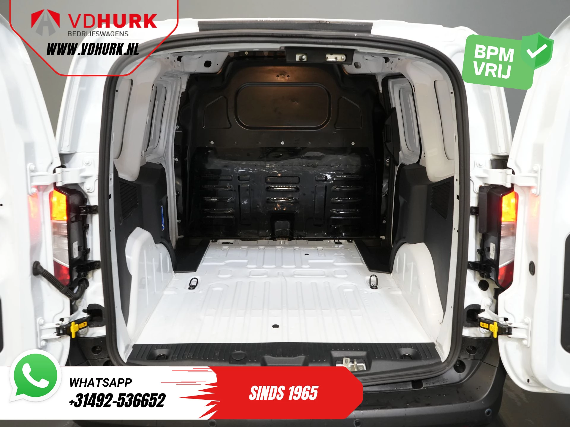 Hoofdafbeelding Ford Transit Courier
