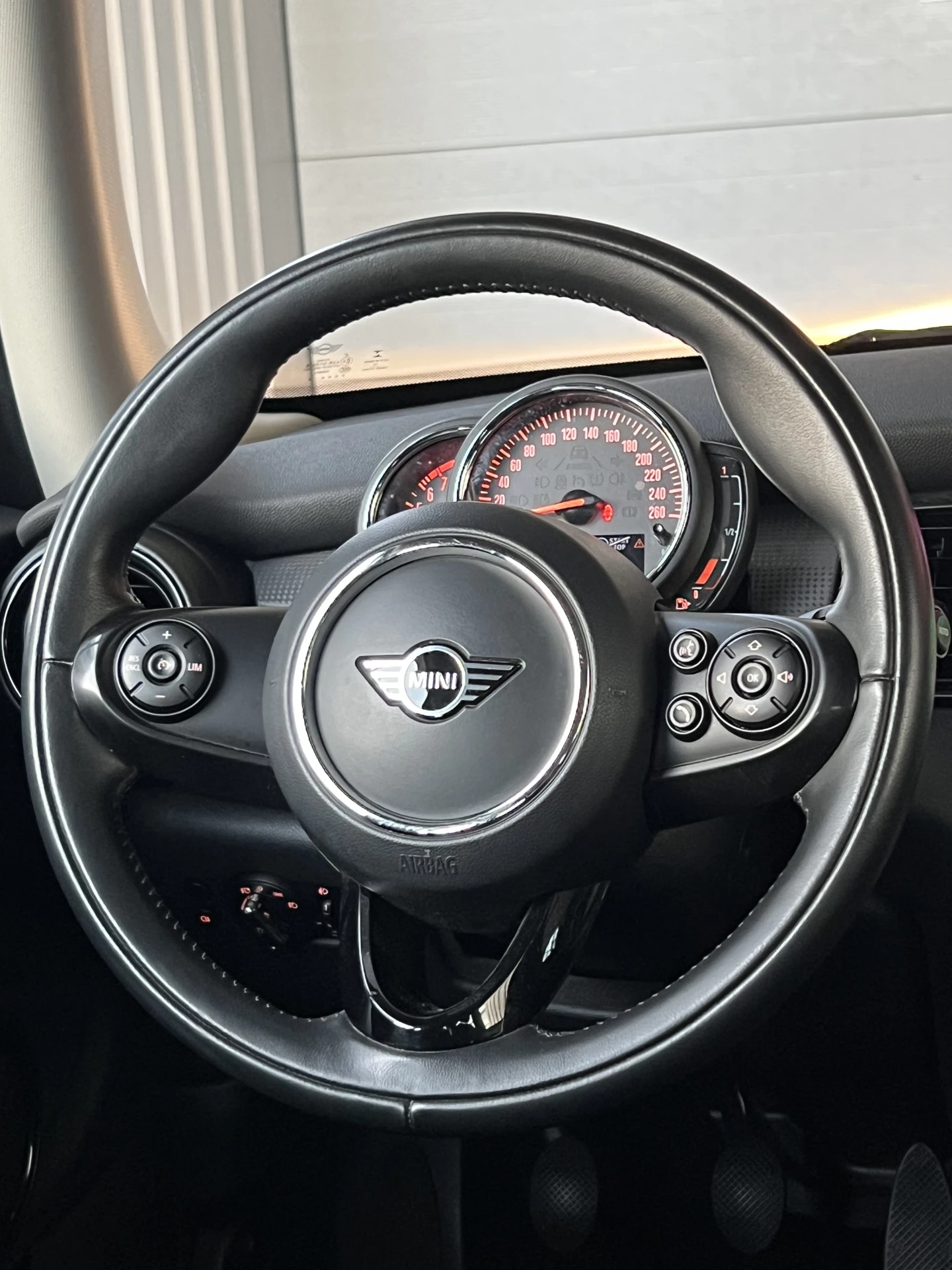 Hoofdafbeelding MINI Cooper