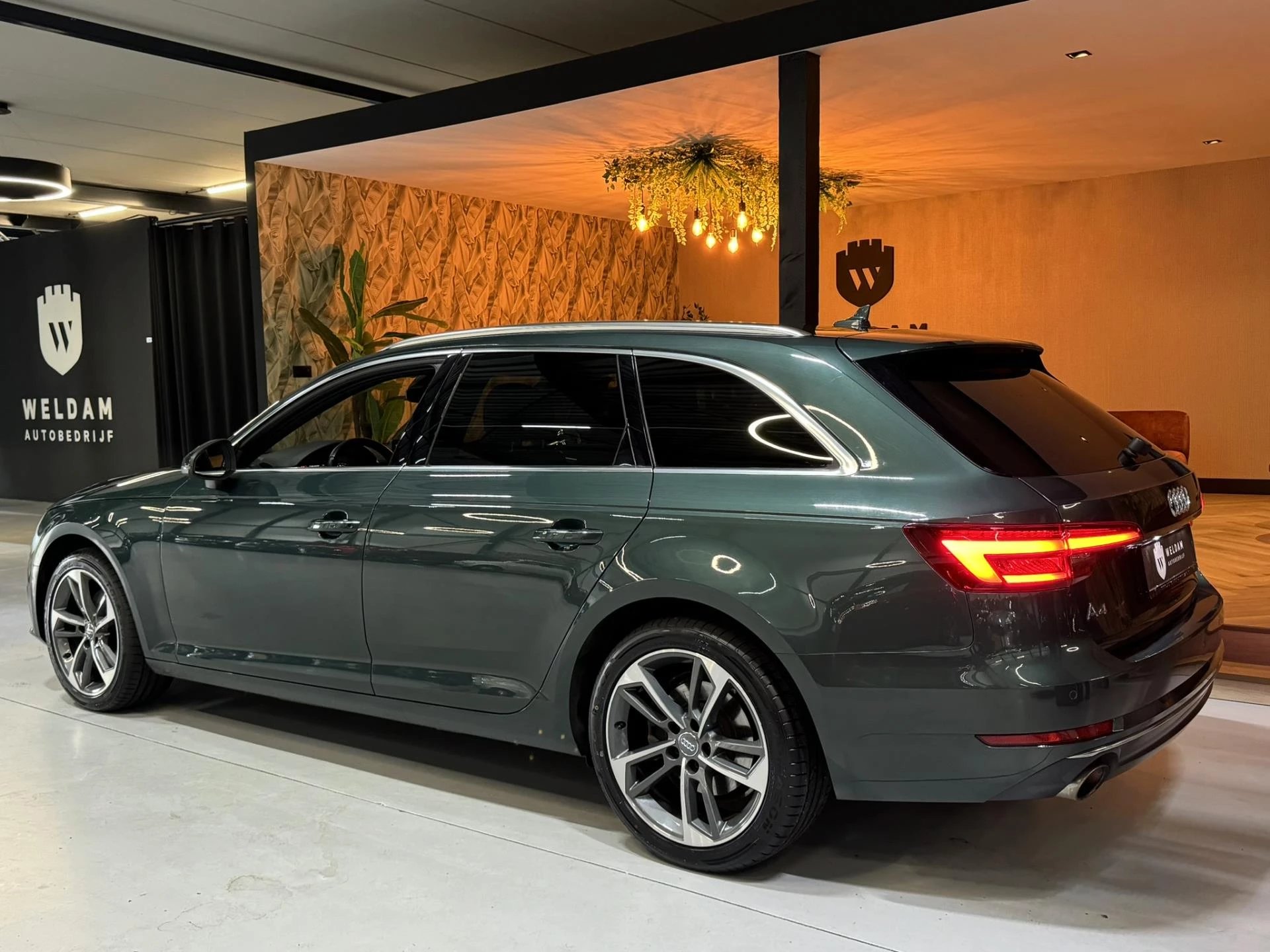 Hoofdafbeelding Audi A4