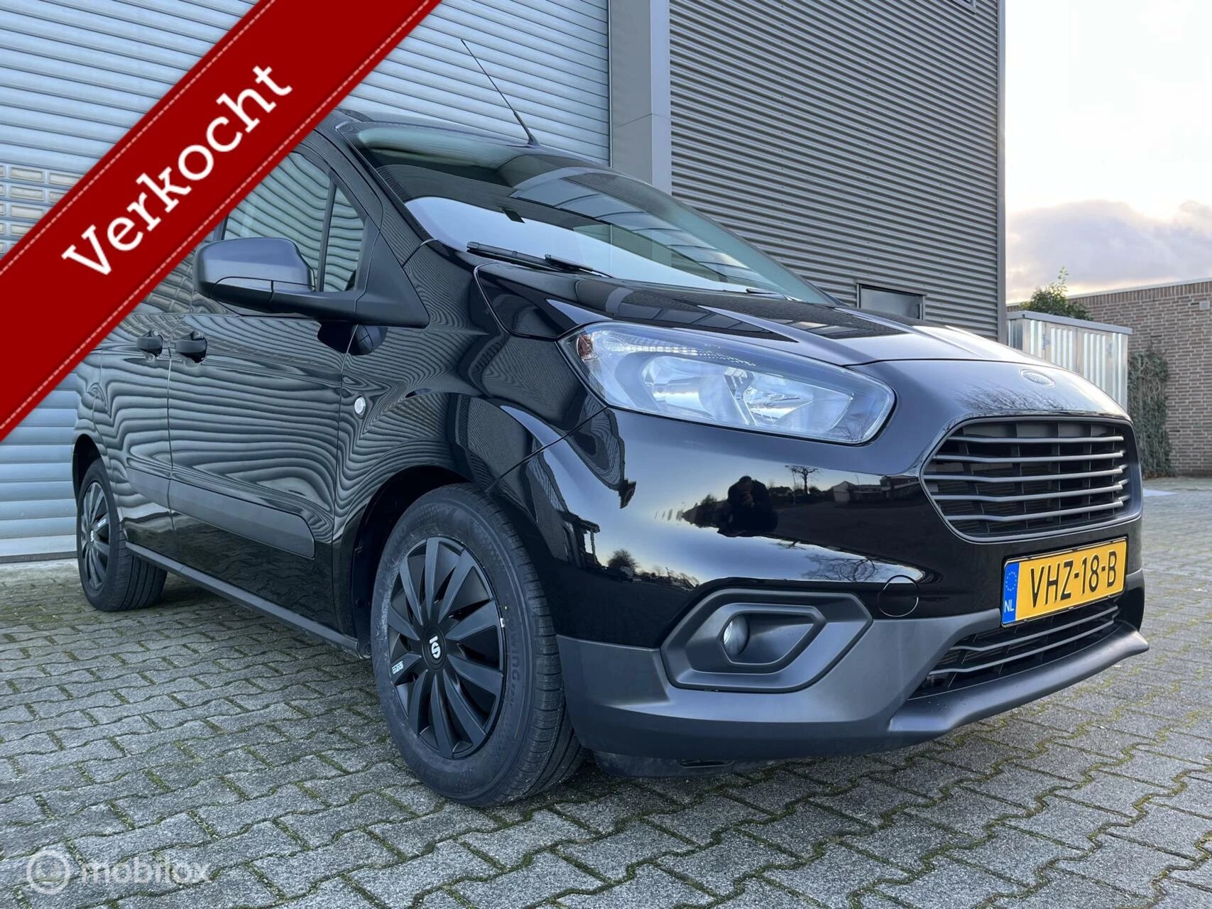 Hoofdafbeelding Ford Transit Courier