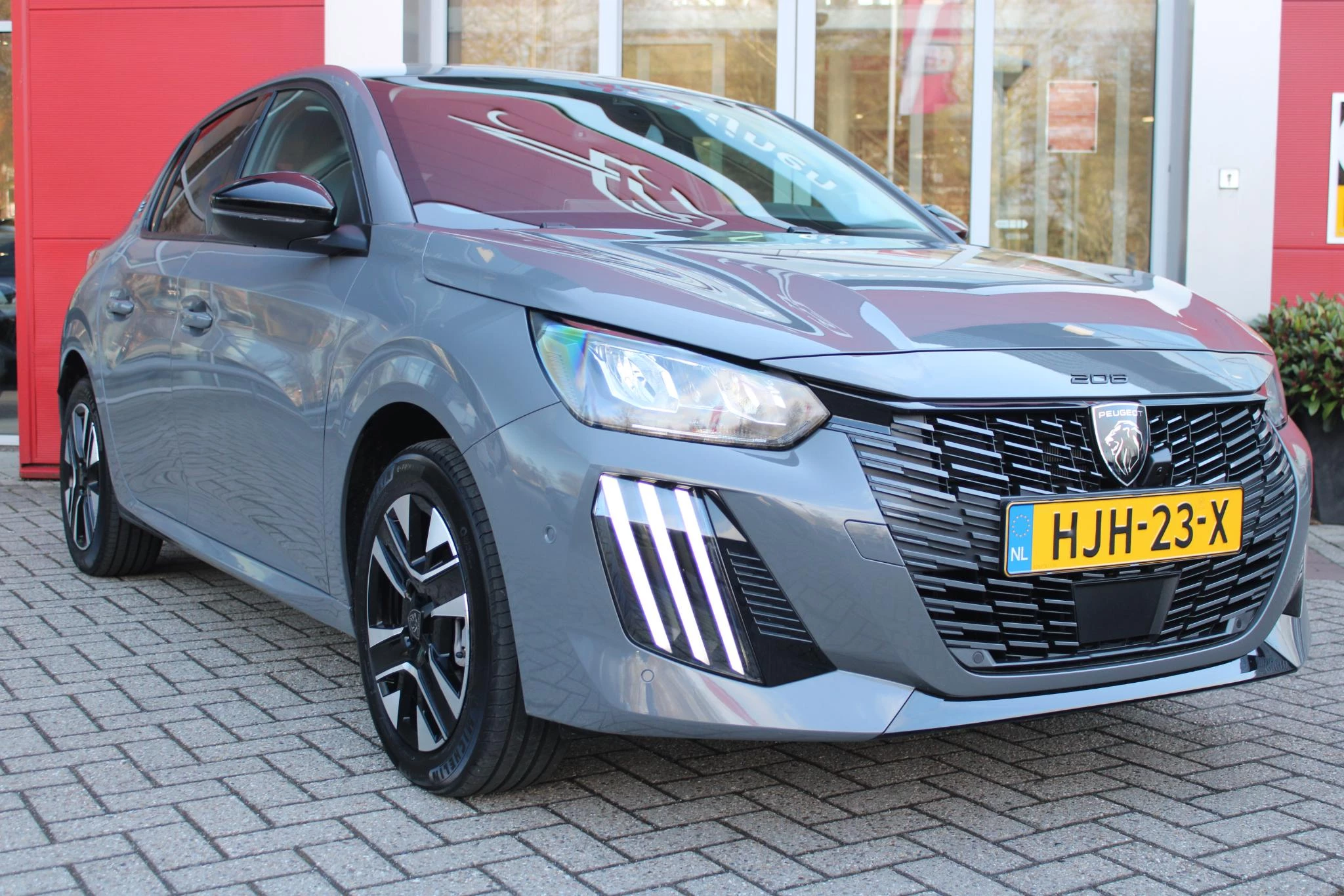 Hoofdafbeelding Peugeot e-208