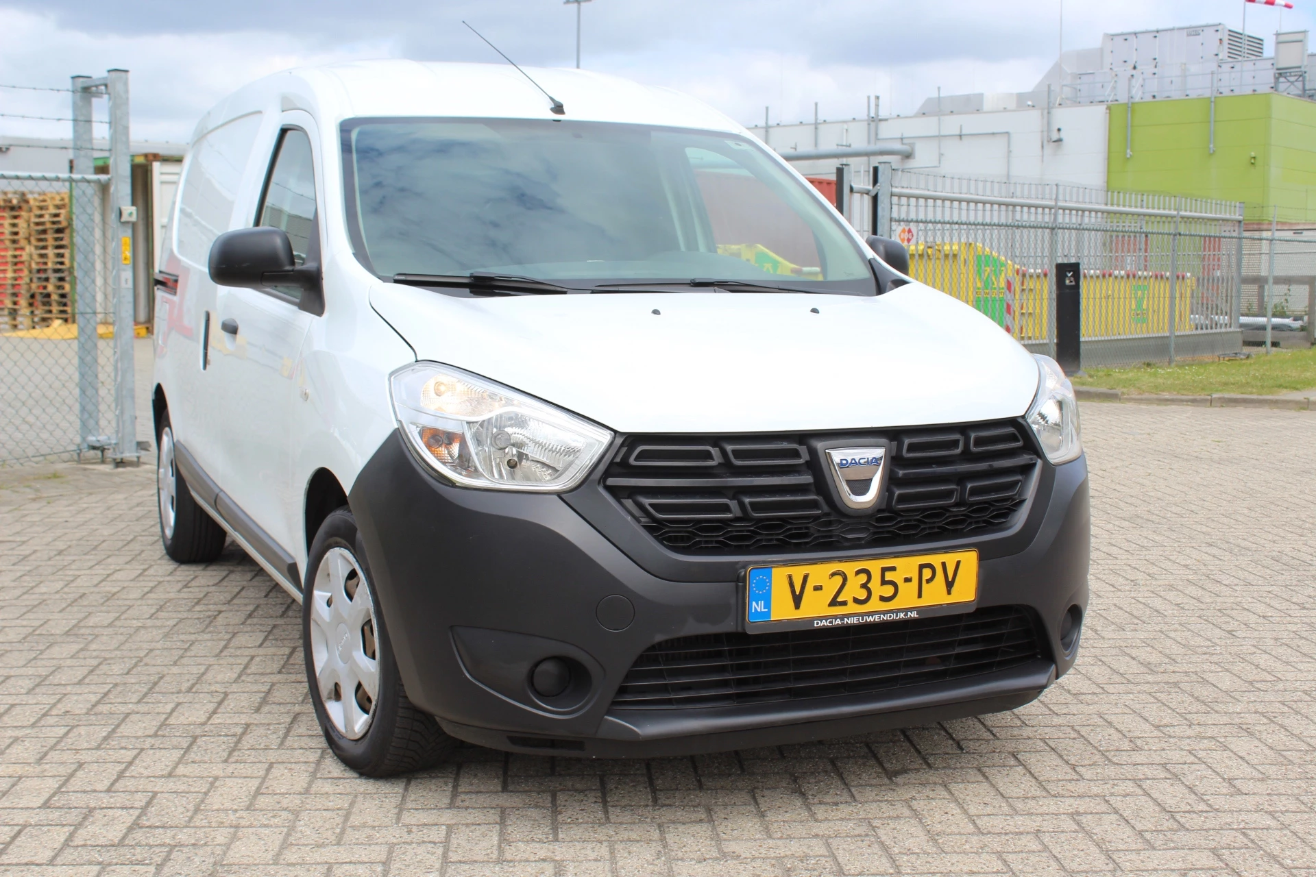 Hoofdafbeelding Dacia Dokker