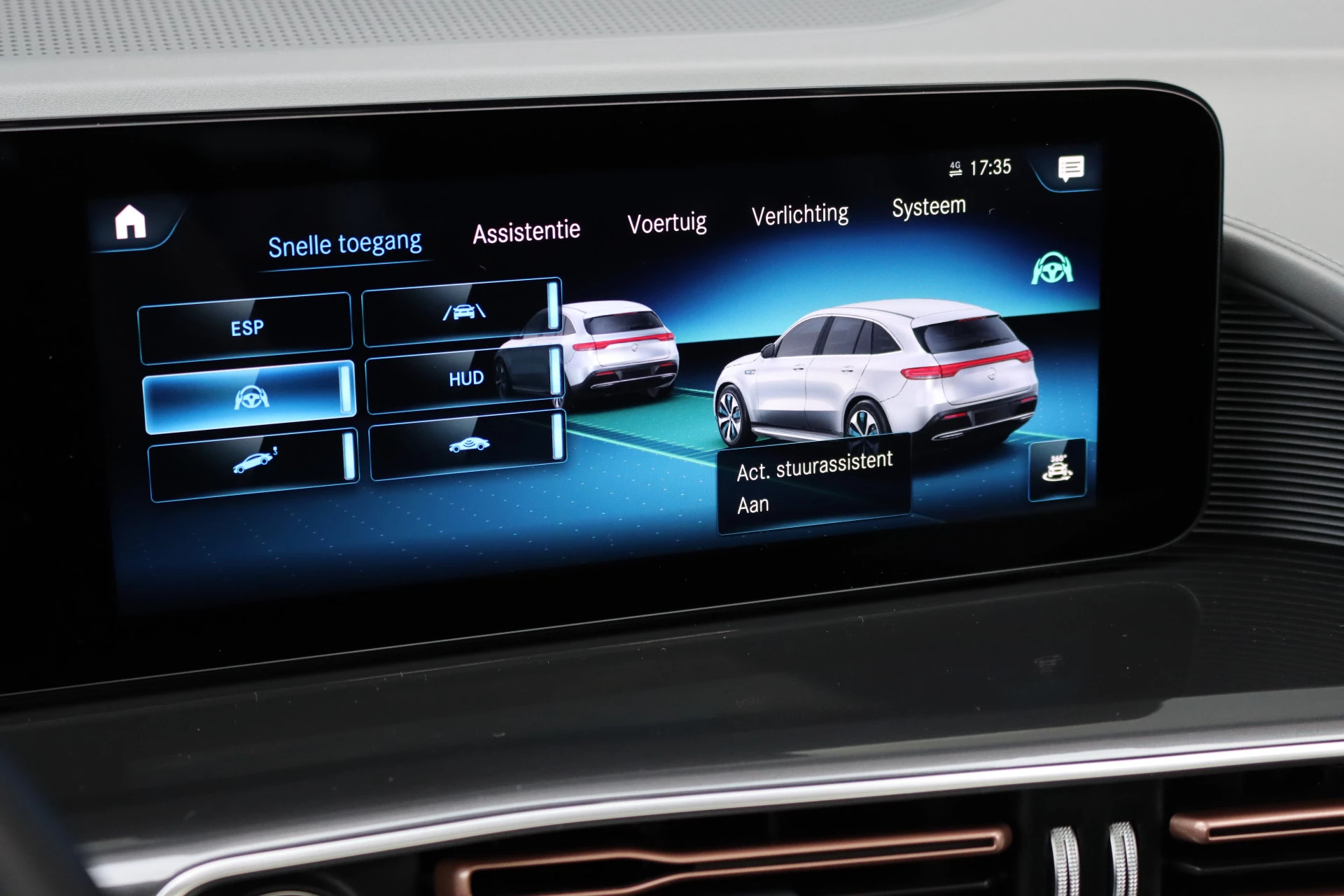 Hoofdafbeelding Mercedes-Benz EQC
