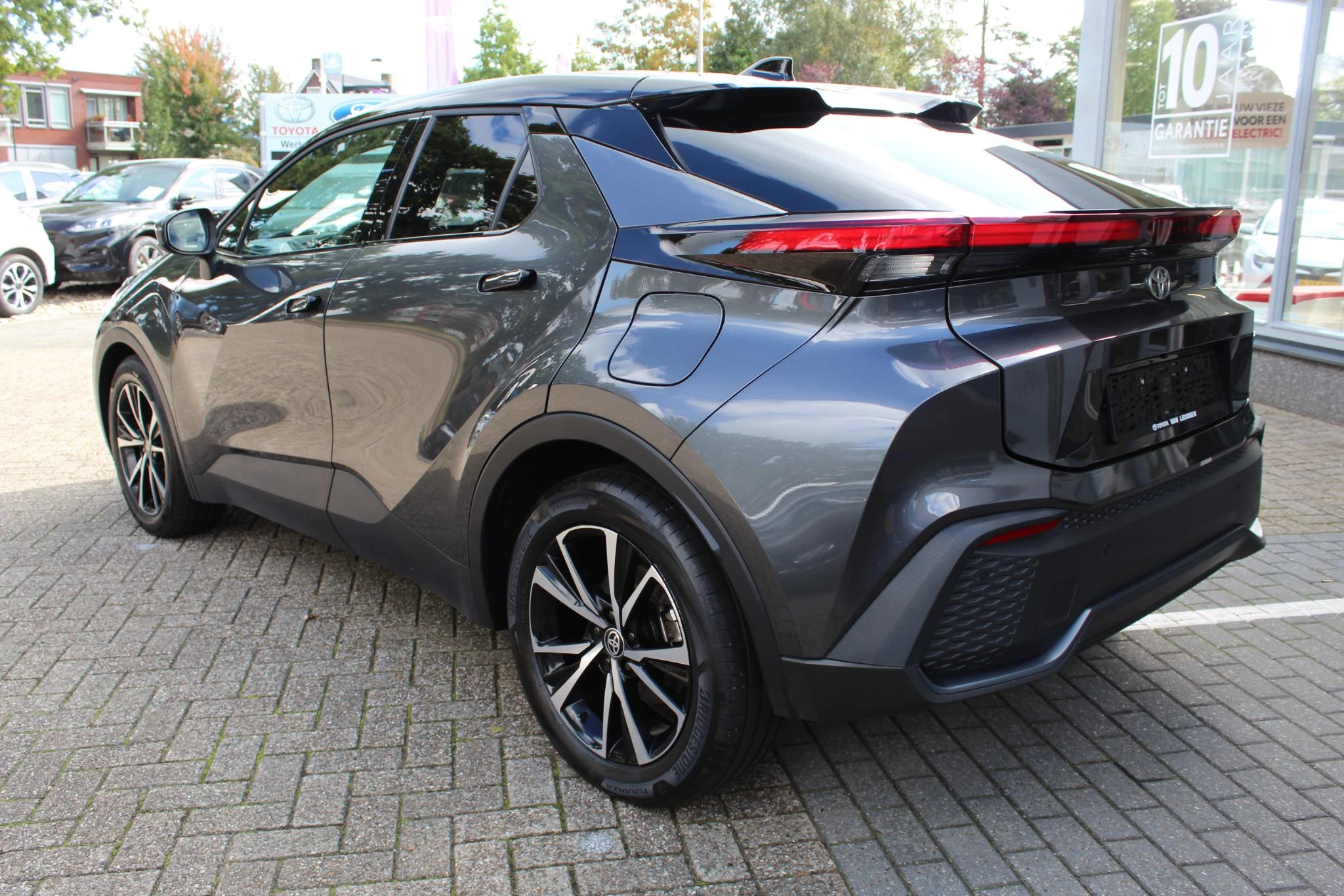 Hoofdafbeelding Toyota C-HR