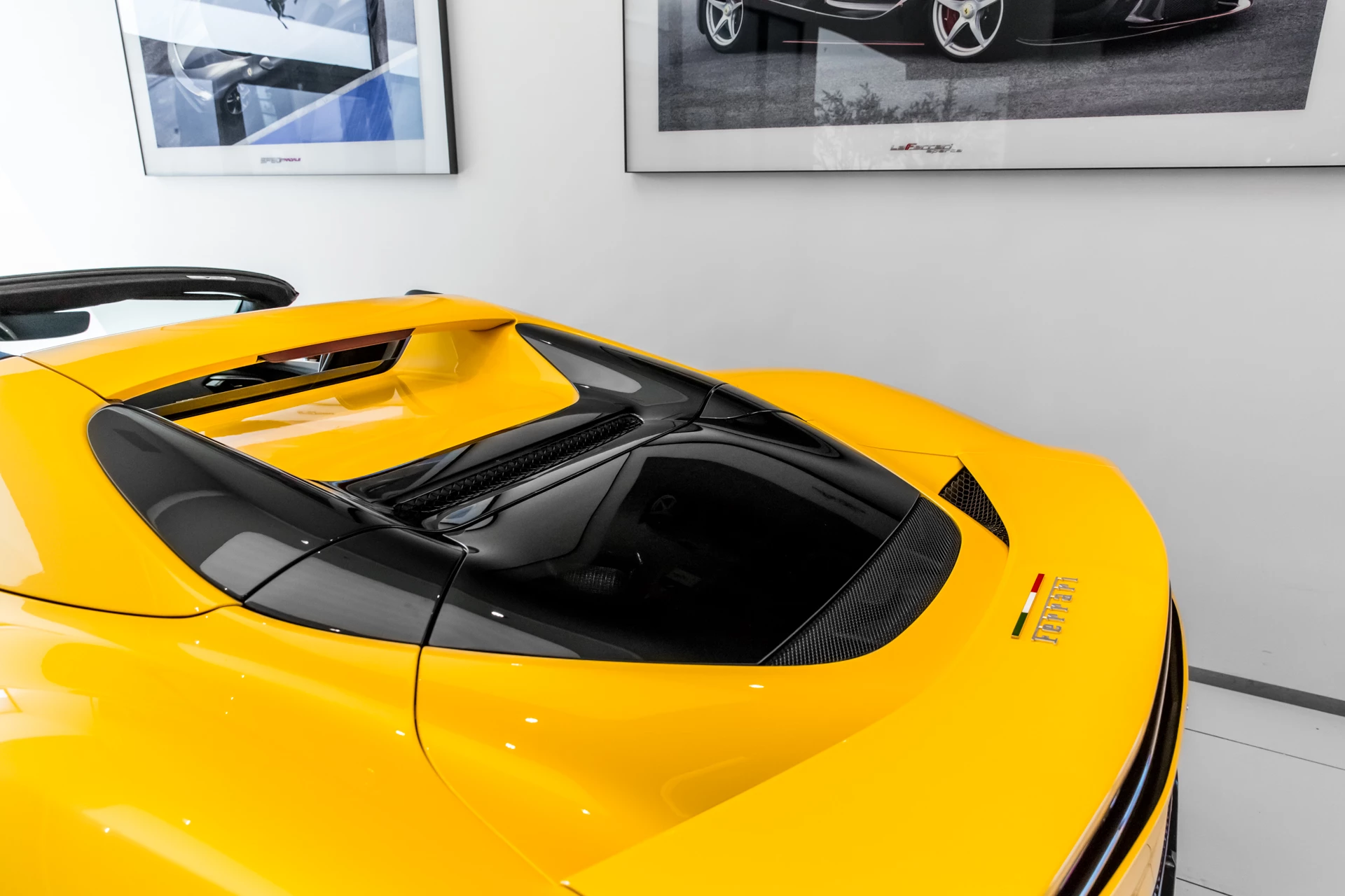 Hoofdafbeelding Ferrari 296