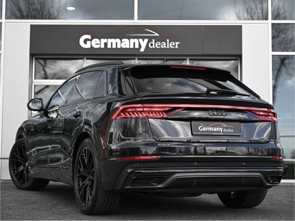 Hoofdafbeelding Audi Q8