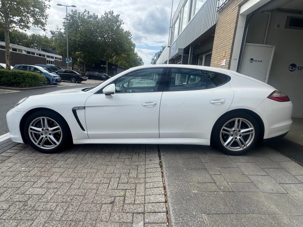 Hoofdafbeelding Porsche Panamera