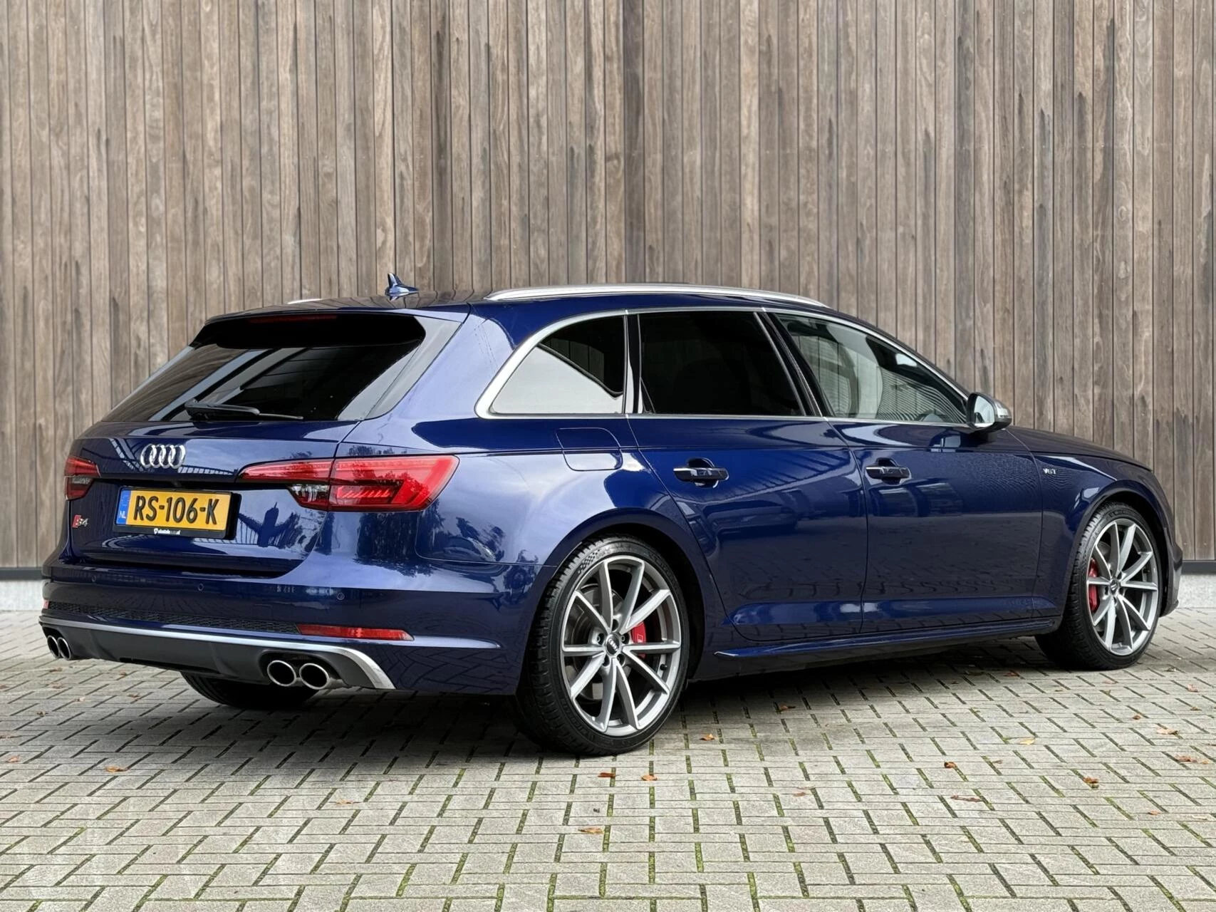 Hoofdafbeelding Audi S4