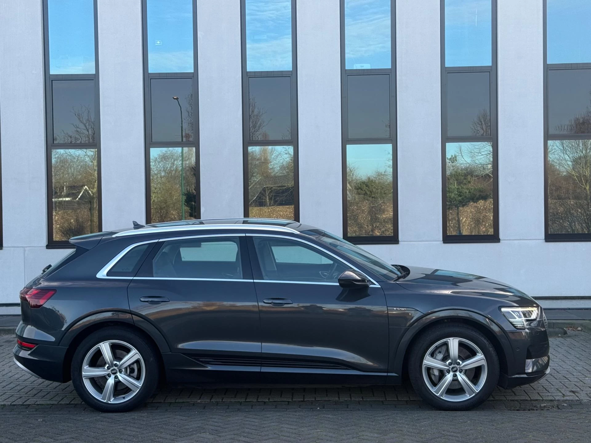 Hoofdafbeelding Audi e-tron