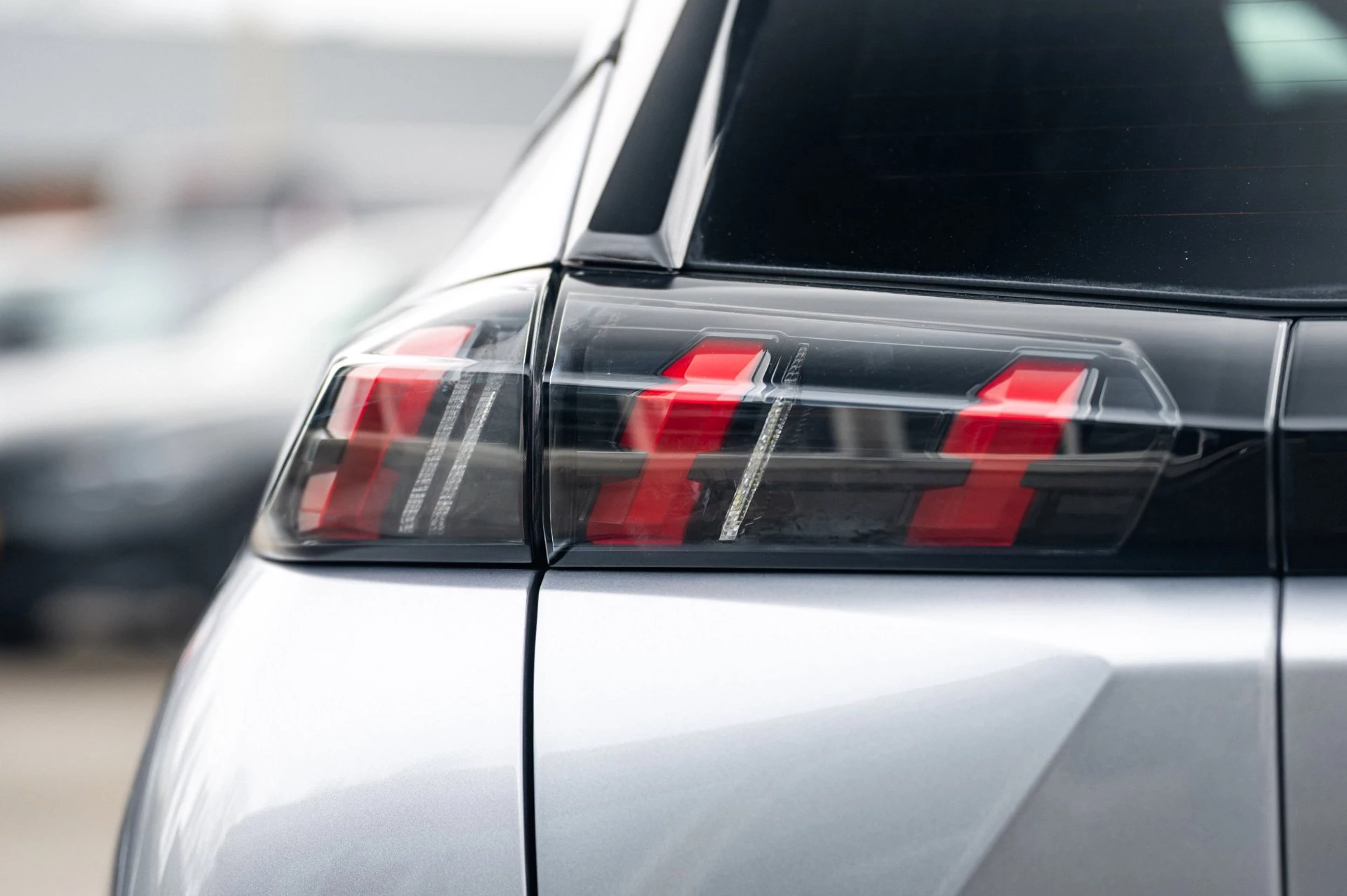 Hoofdafbeelding Peugeot e-2008