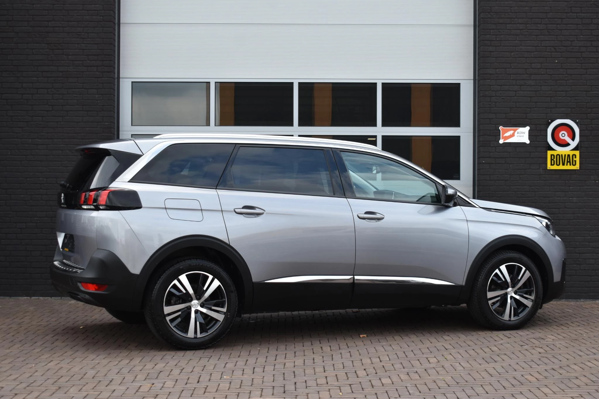 Hoofdafbeelding Peugeot 5008