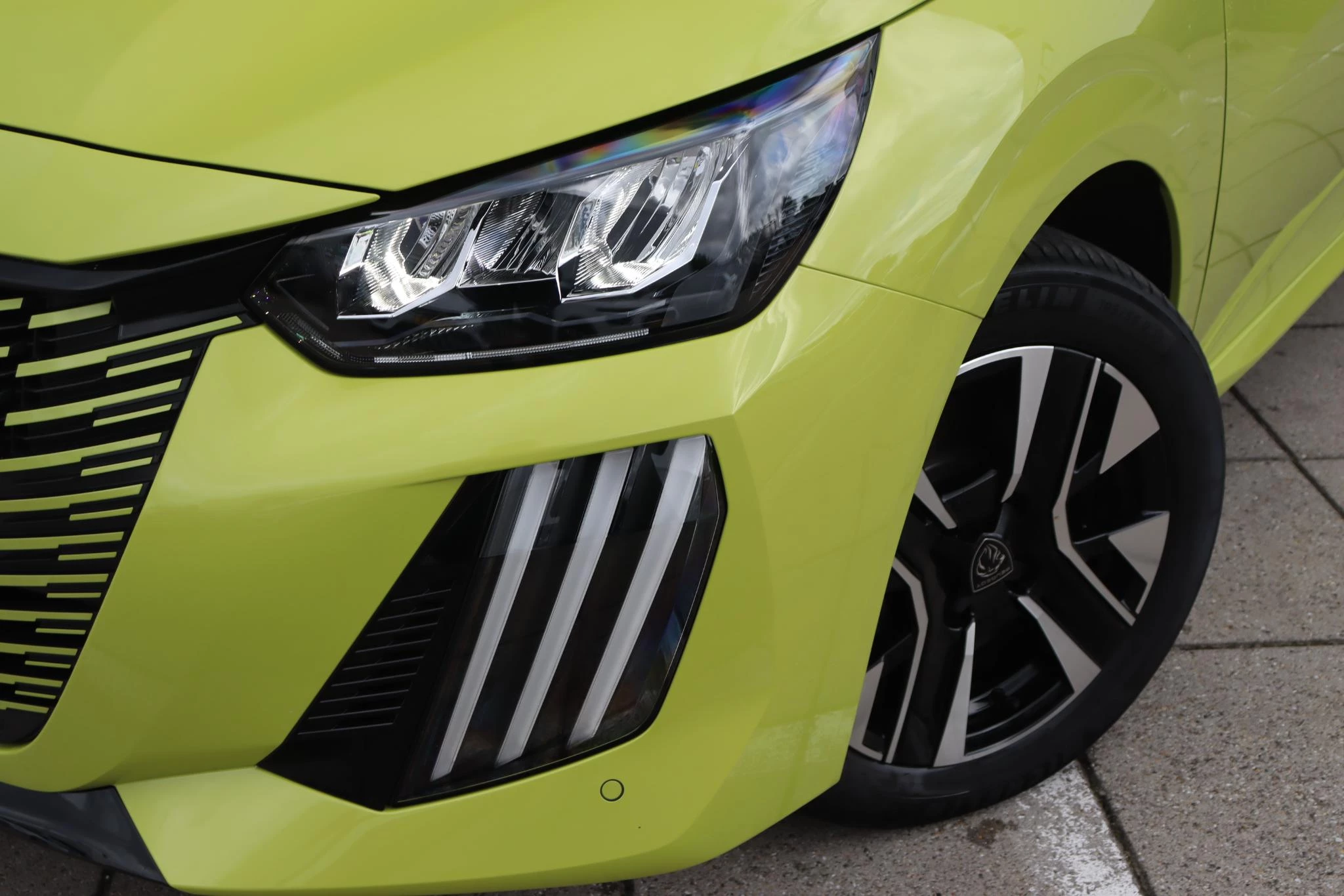 Hoofdafbeelding Peugeot e-208