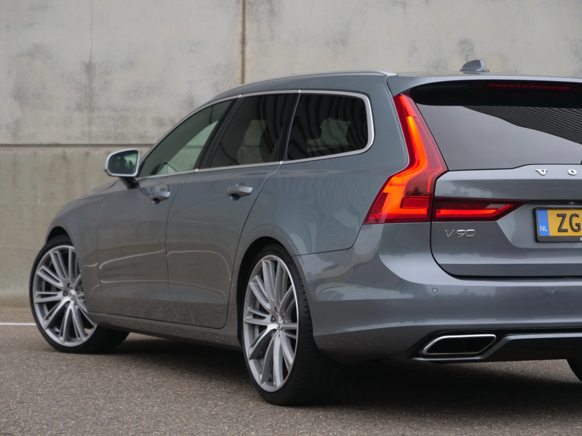 Hoofdafbeelding Volvo V90