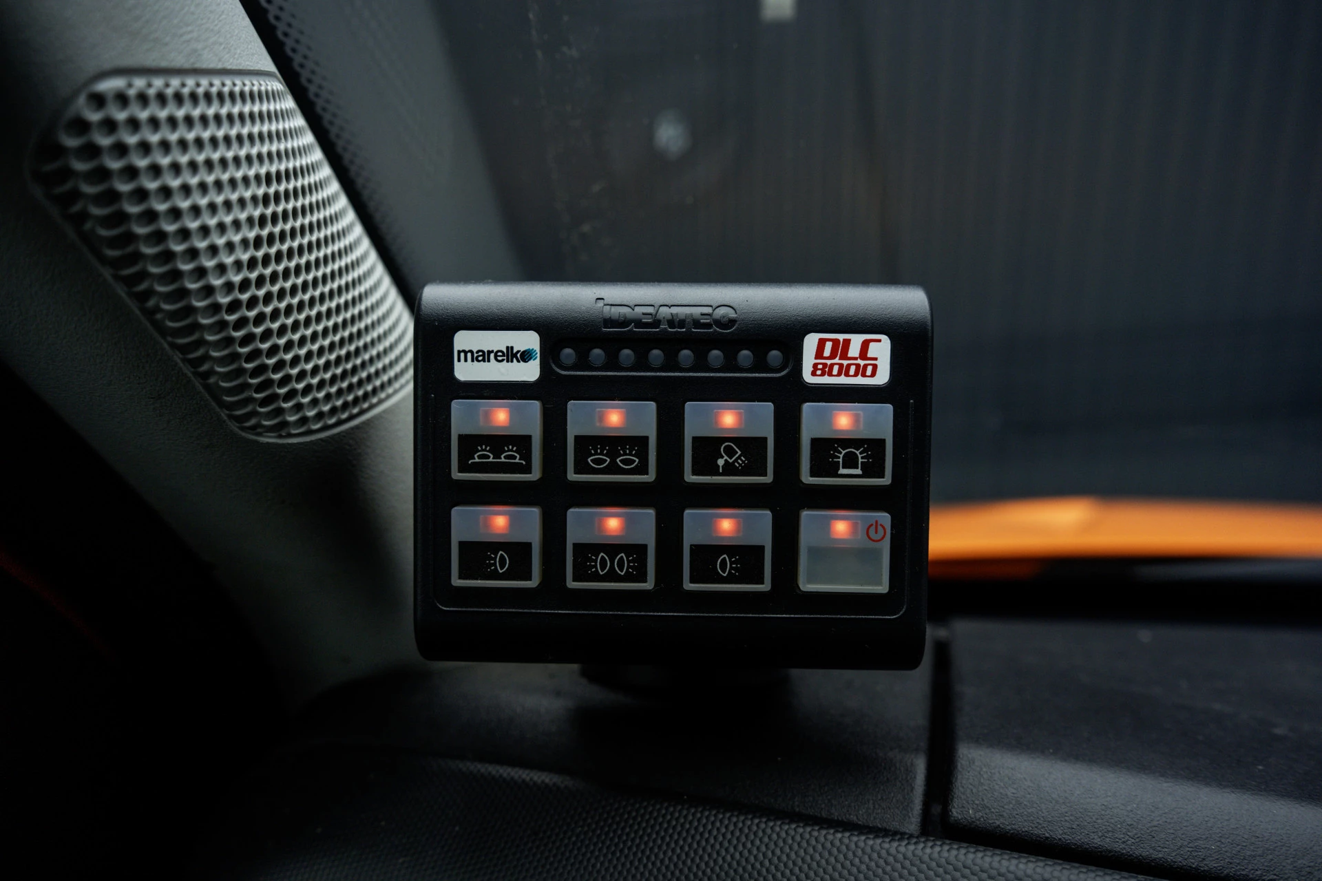 Hoofdafbeelding Iveco 50C18 3.0L | Bakwagen met laadklep | Climatic | Cruise | 180PK | 3.5T Trekgewicht | 2520KG Laadvermogen