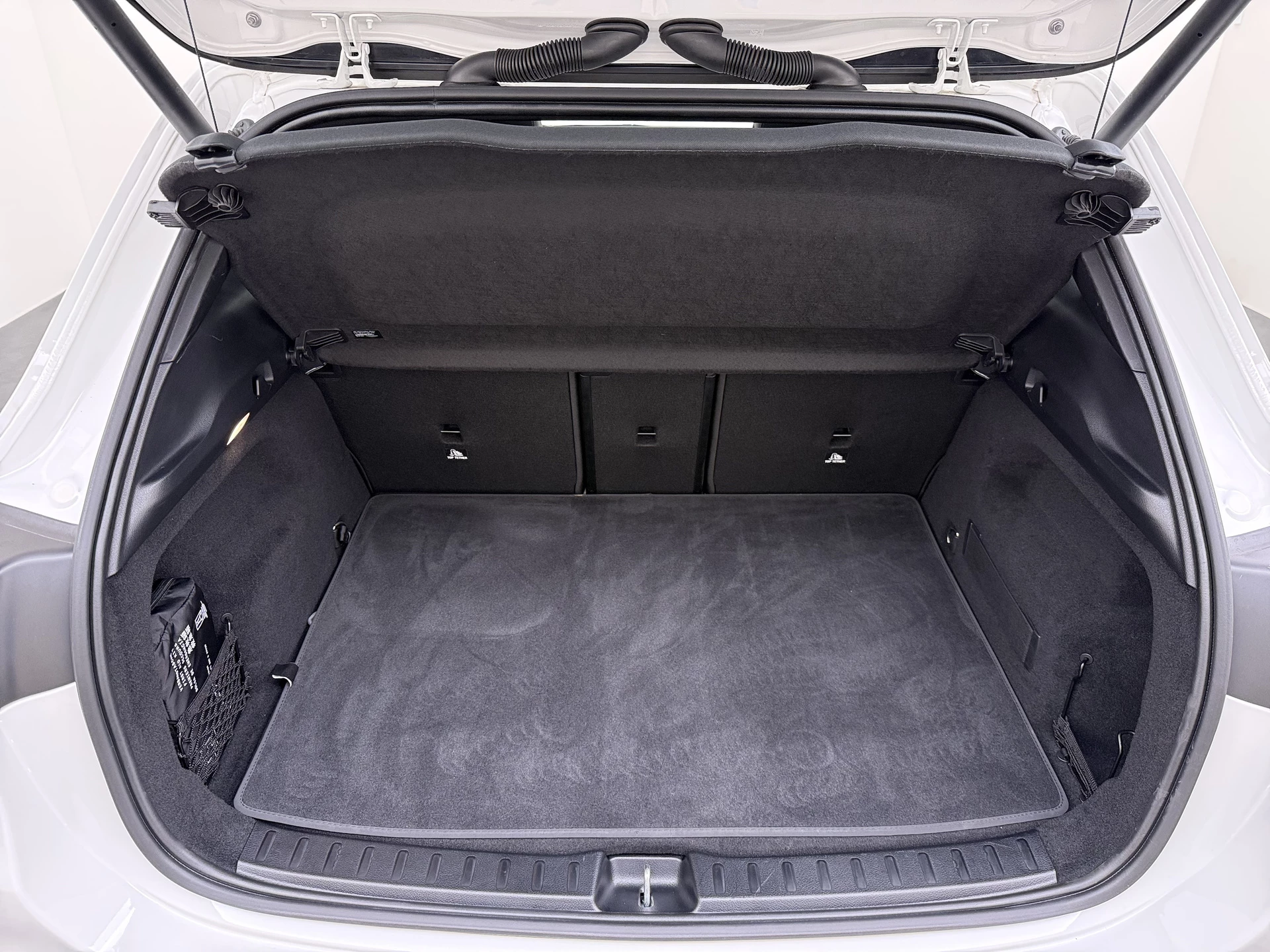 Hoofdafbeelding Mercedes-Benz EQA
