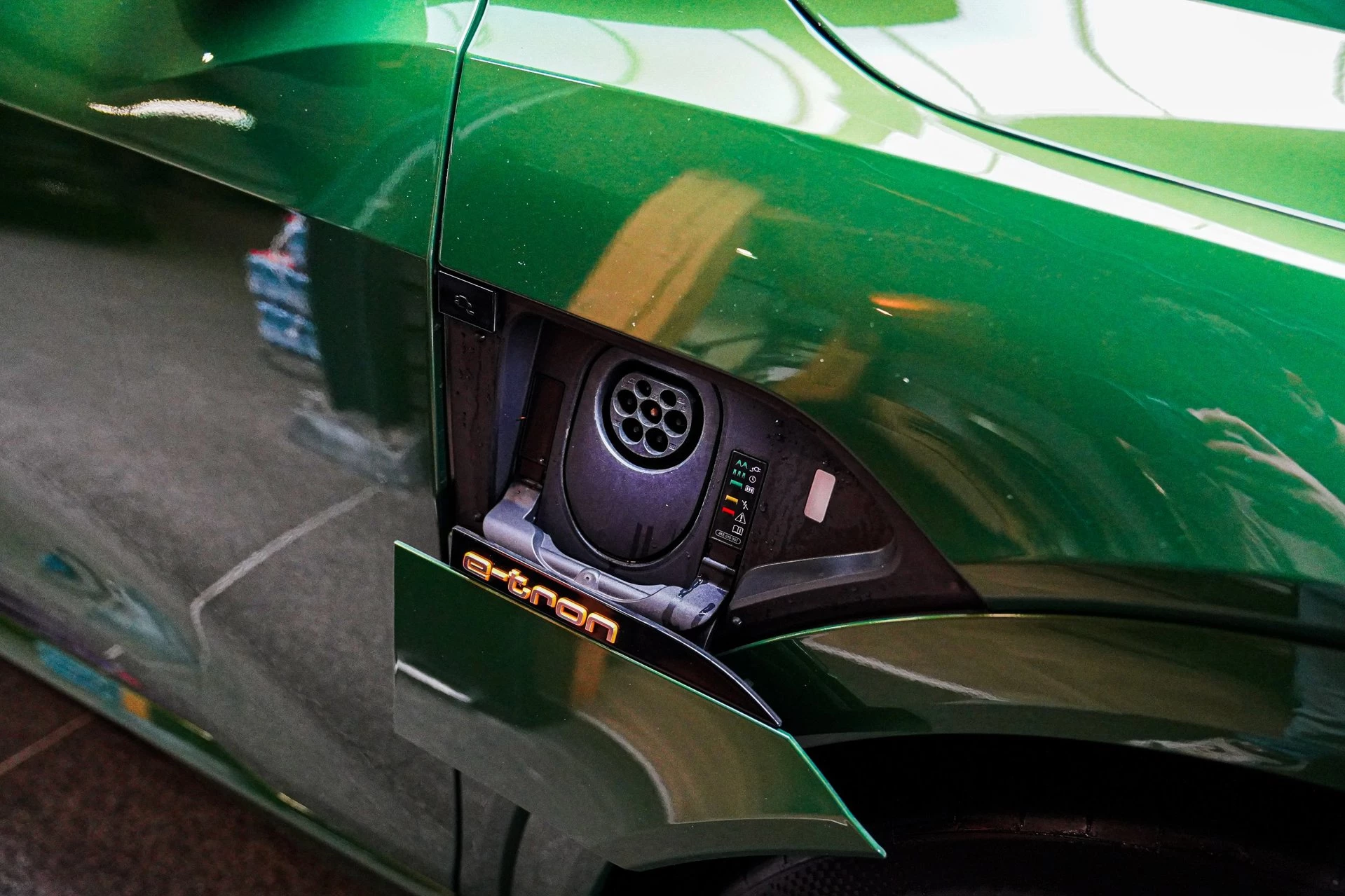 Hoofdafbeelding Audi e-tron