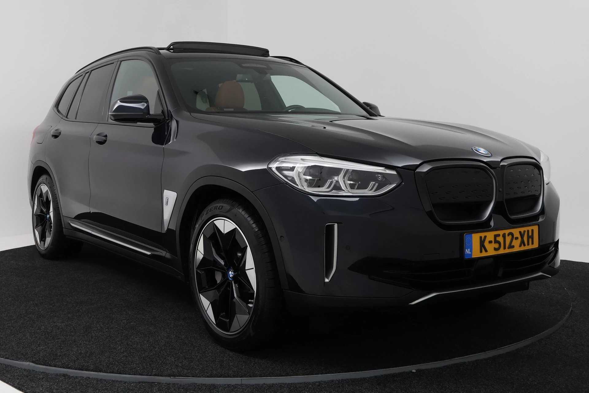 Hoofdafbeelding BMW iX3