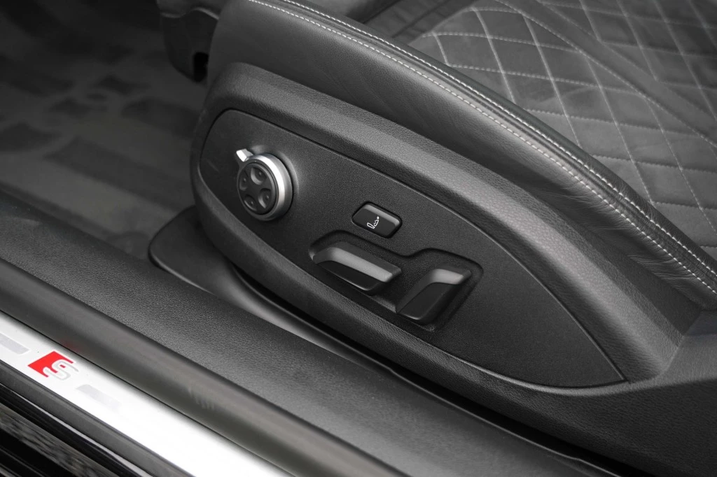 Hoofdafbeelding Audi S5