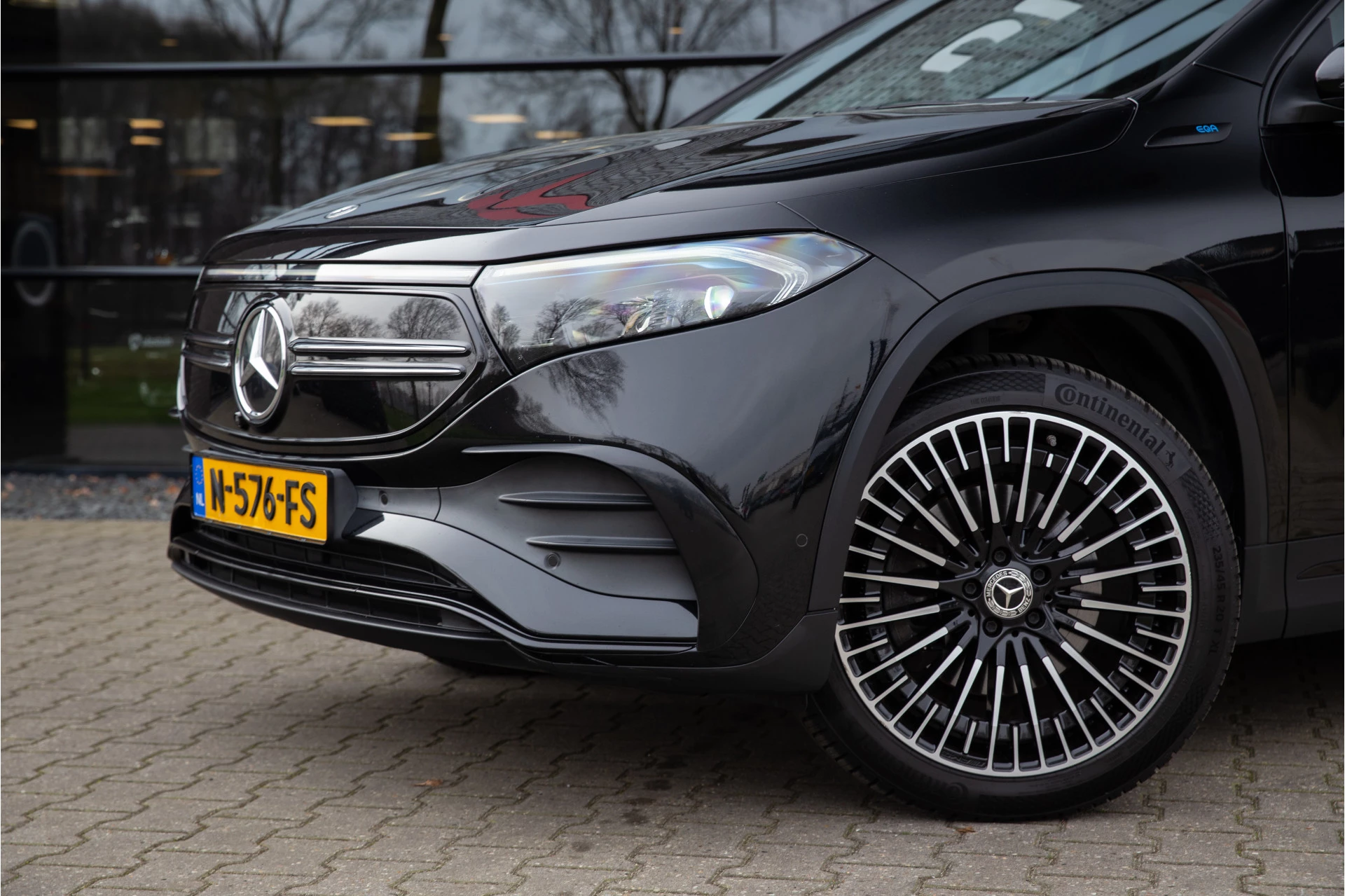 Hoofdafbeelding Mercedes-Benz EQA