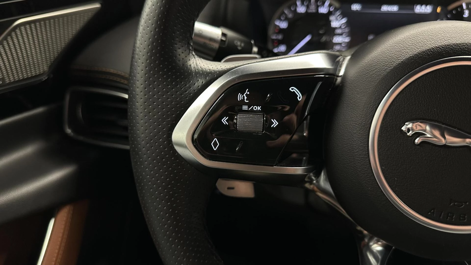 Hoofdafbeelding Jaguar XE