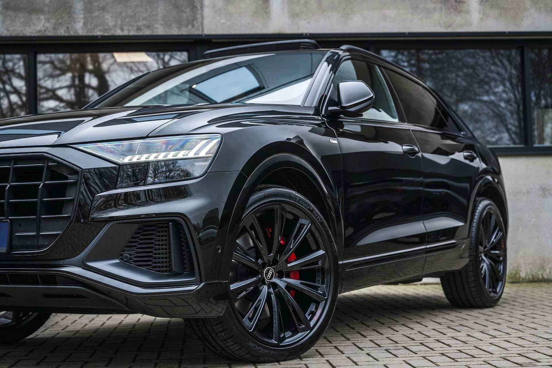 Hoofdafbeelding Audi Q8