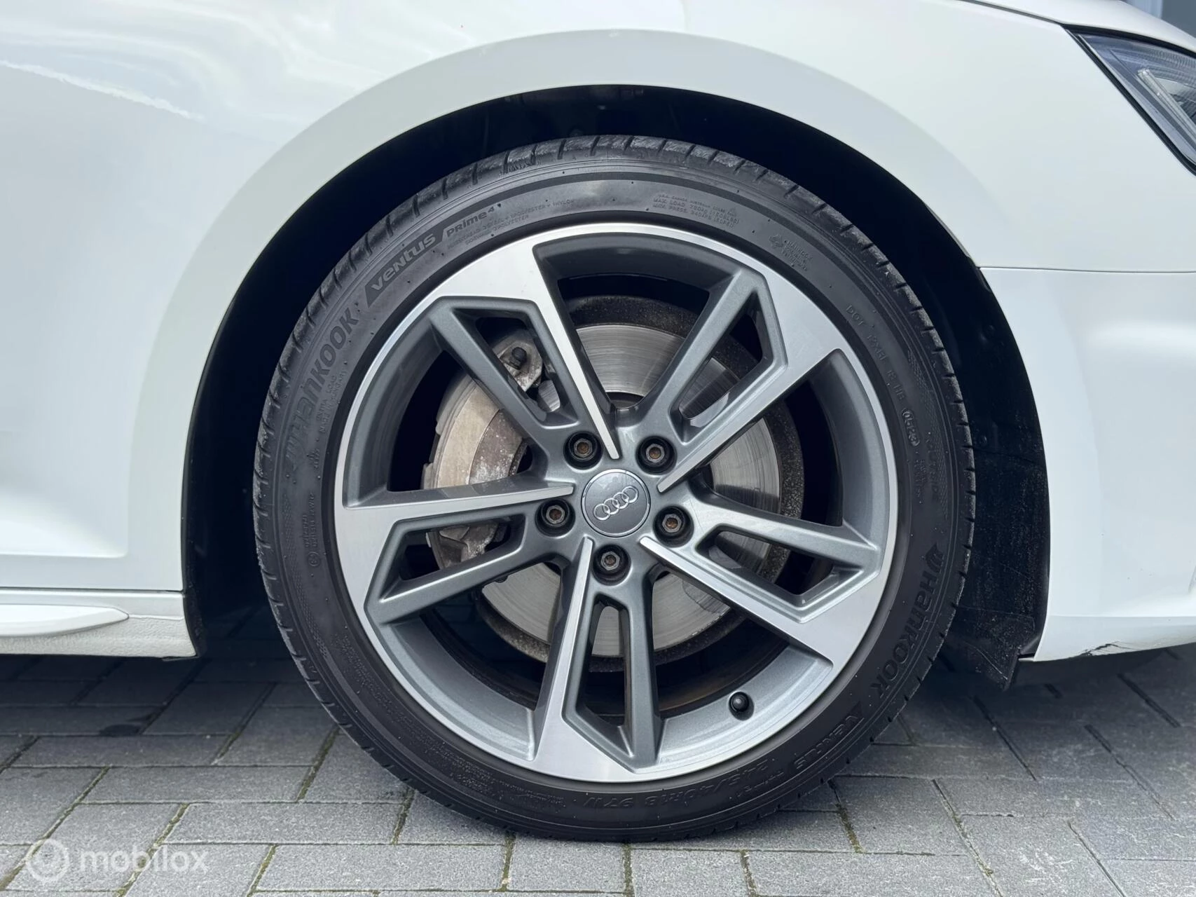 Hoofdafbeelding Audi A4